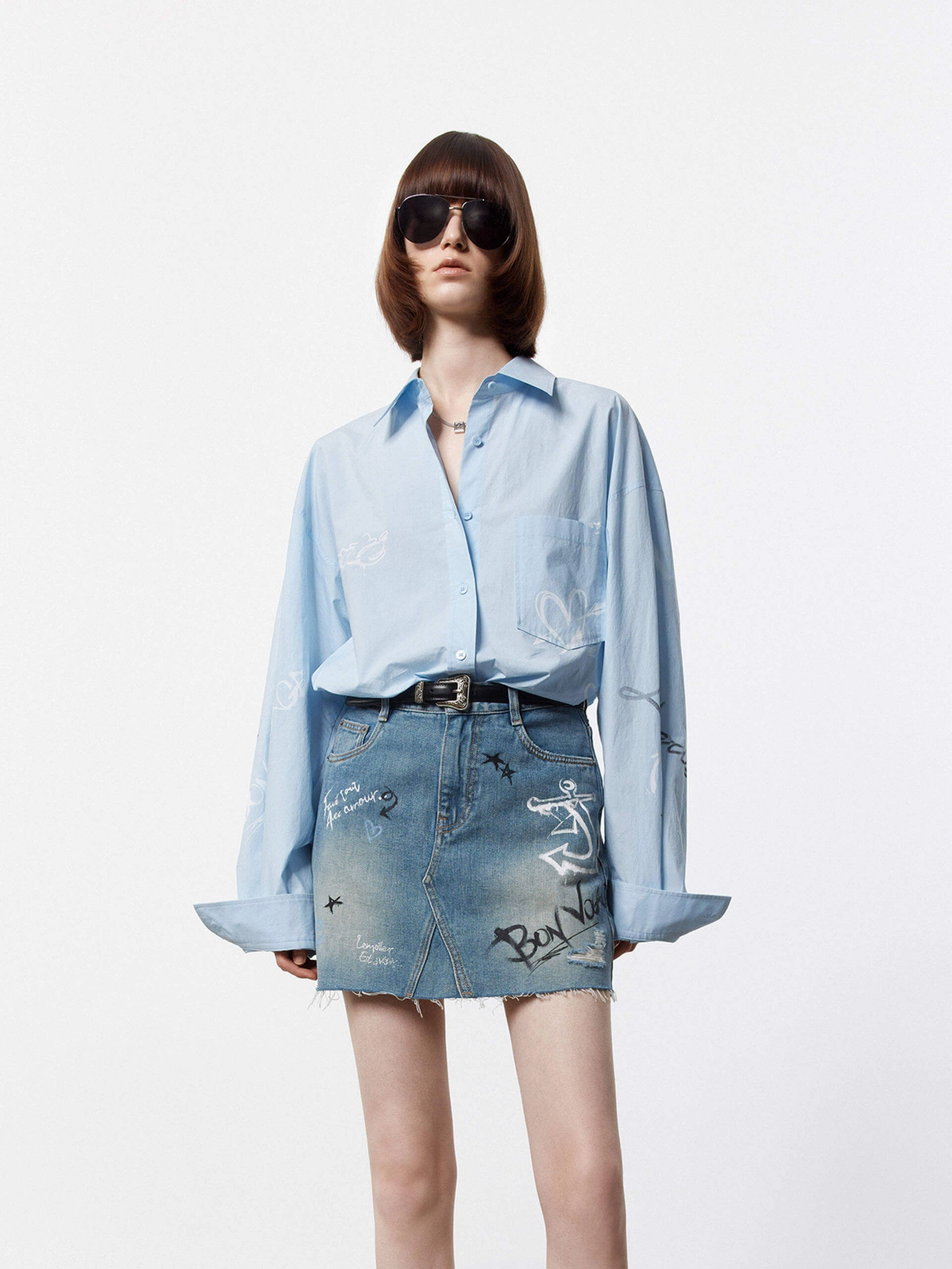 Cozy Blouse Versatile Layering Piece Graffiti Pattern Cotton Shirt