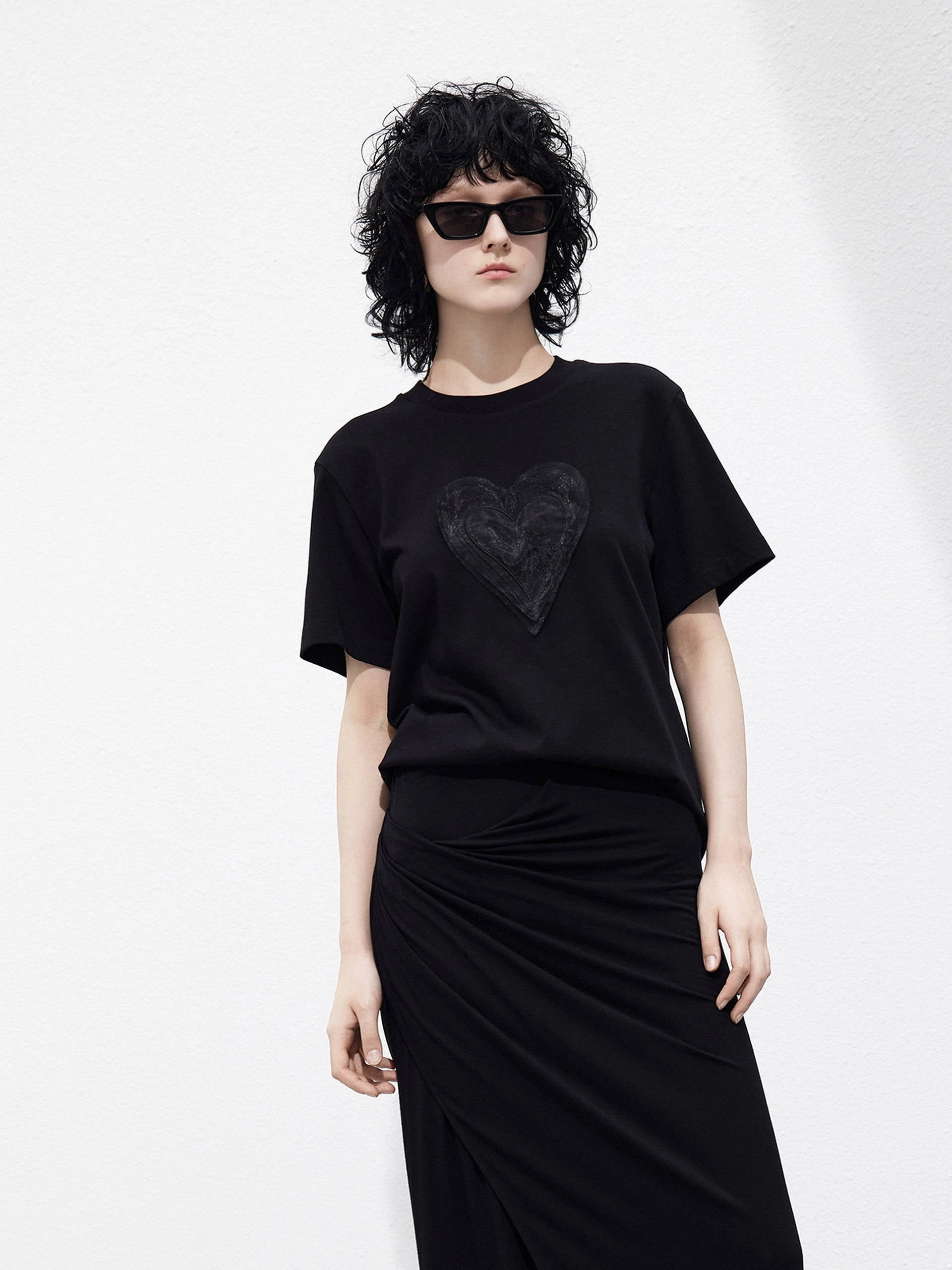 Modern Style Heart Pattern Cotton T-shirt
