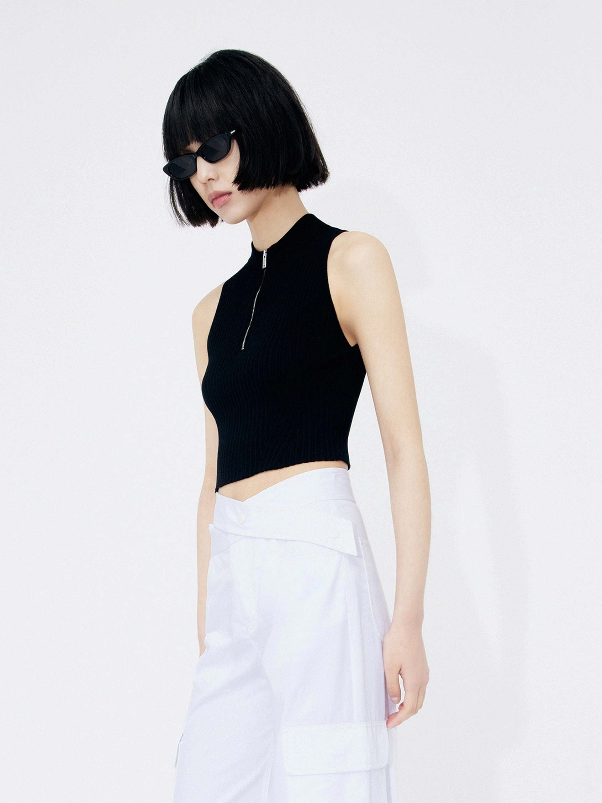 Wear Resistant Edge Half Zipped Rib Top