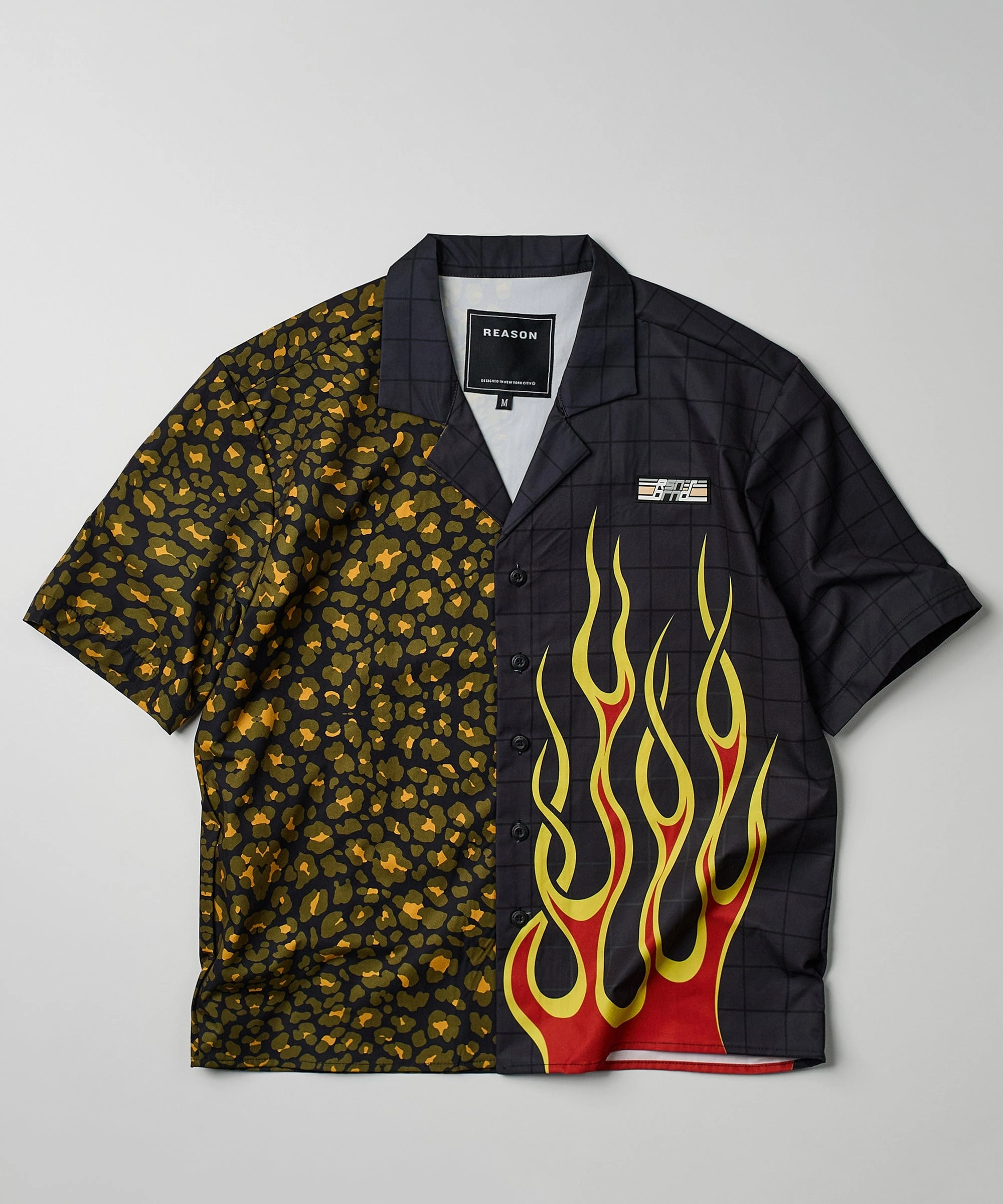 Thermal Regulating Design Cheetah And Flames Split Woven Short Sleeve Shirt