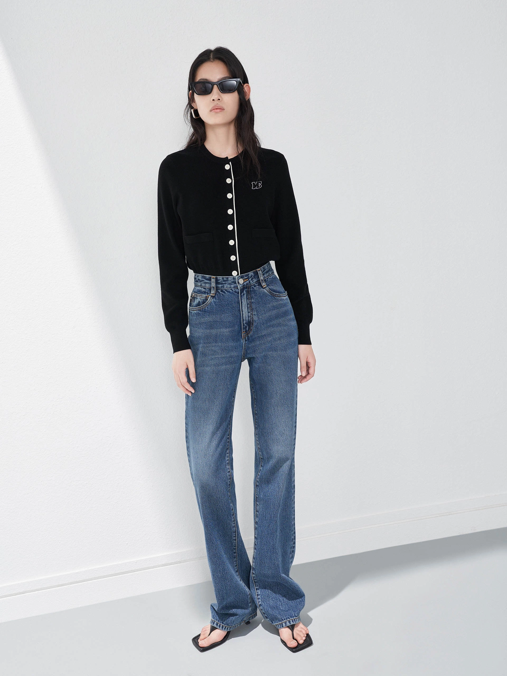 Contrast Placket Knitted Top Stain Repellent Coating Mesh Panel Details