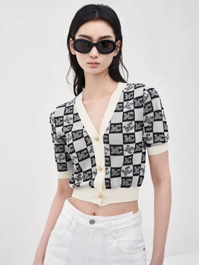 Low Profile Collar Jacquard Contrast Knit Cardigan