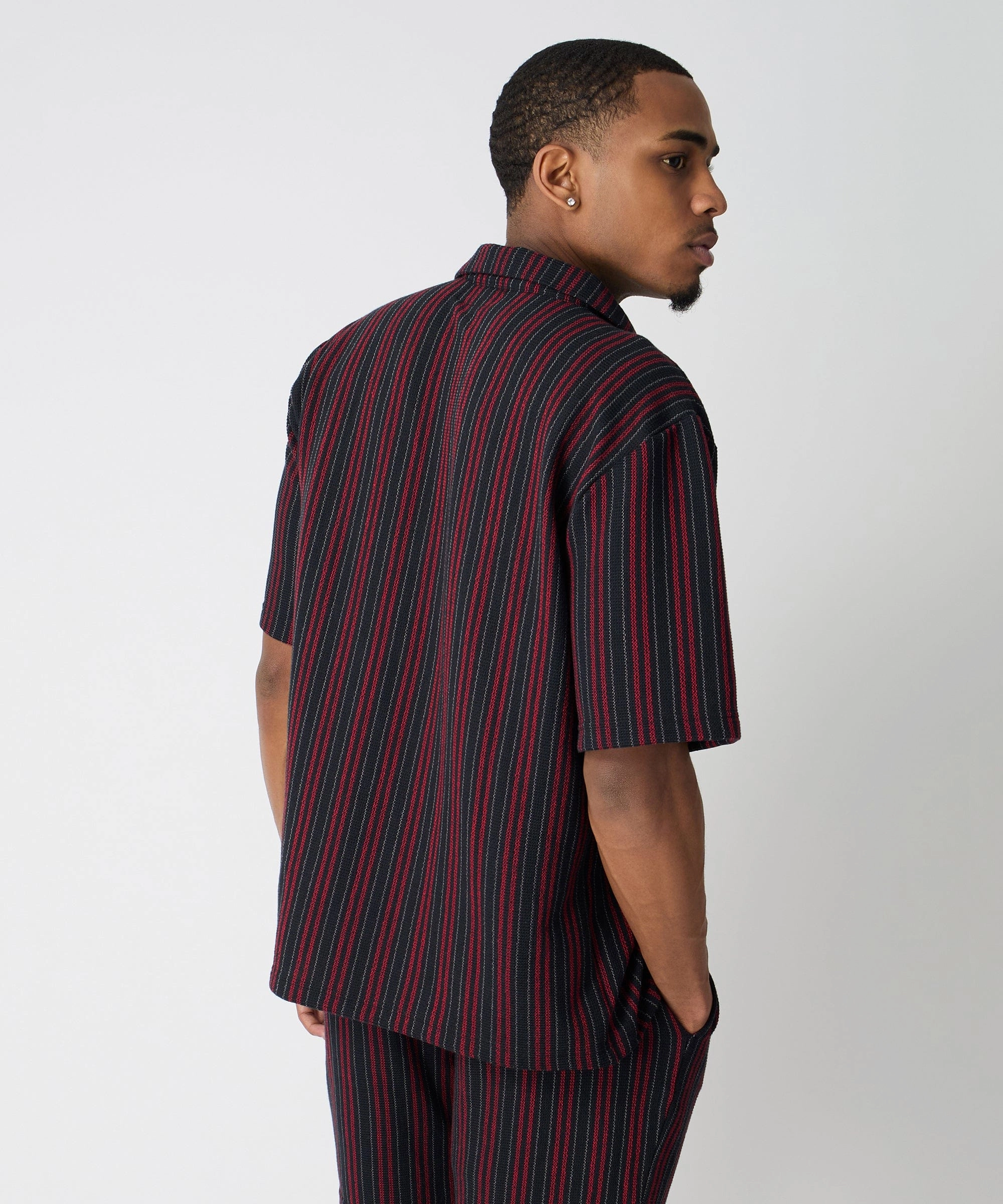 FlexibleLayeredConstruction Jacquard Knit Short Sleeve Striped Button Down Shirt - Black