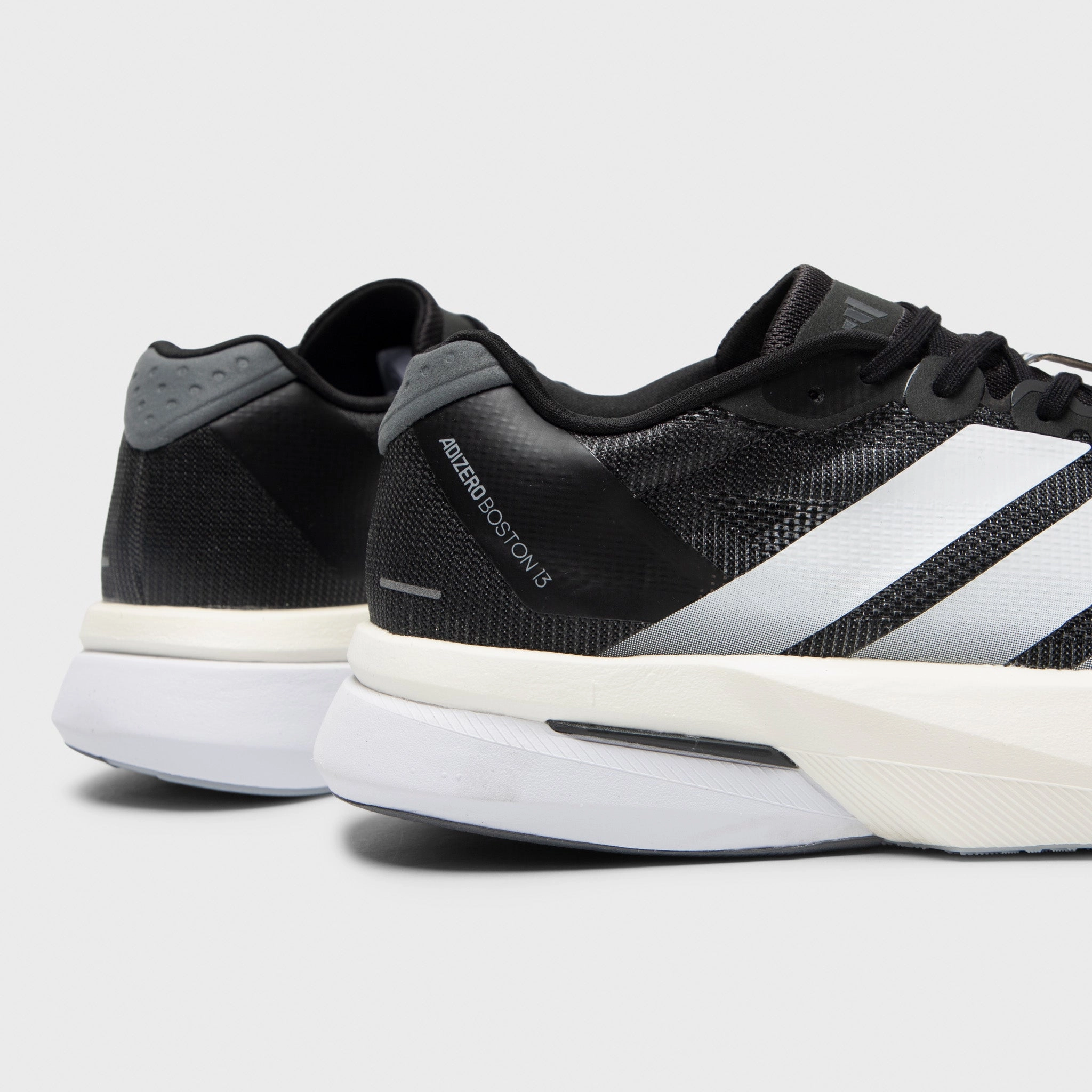 Adjustable Strap Lock adidas Adizero Boston 13 Black / White - Grey