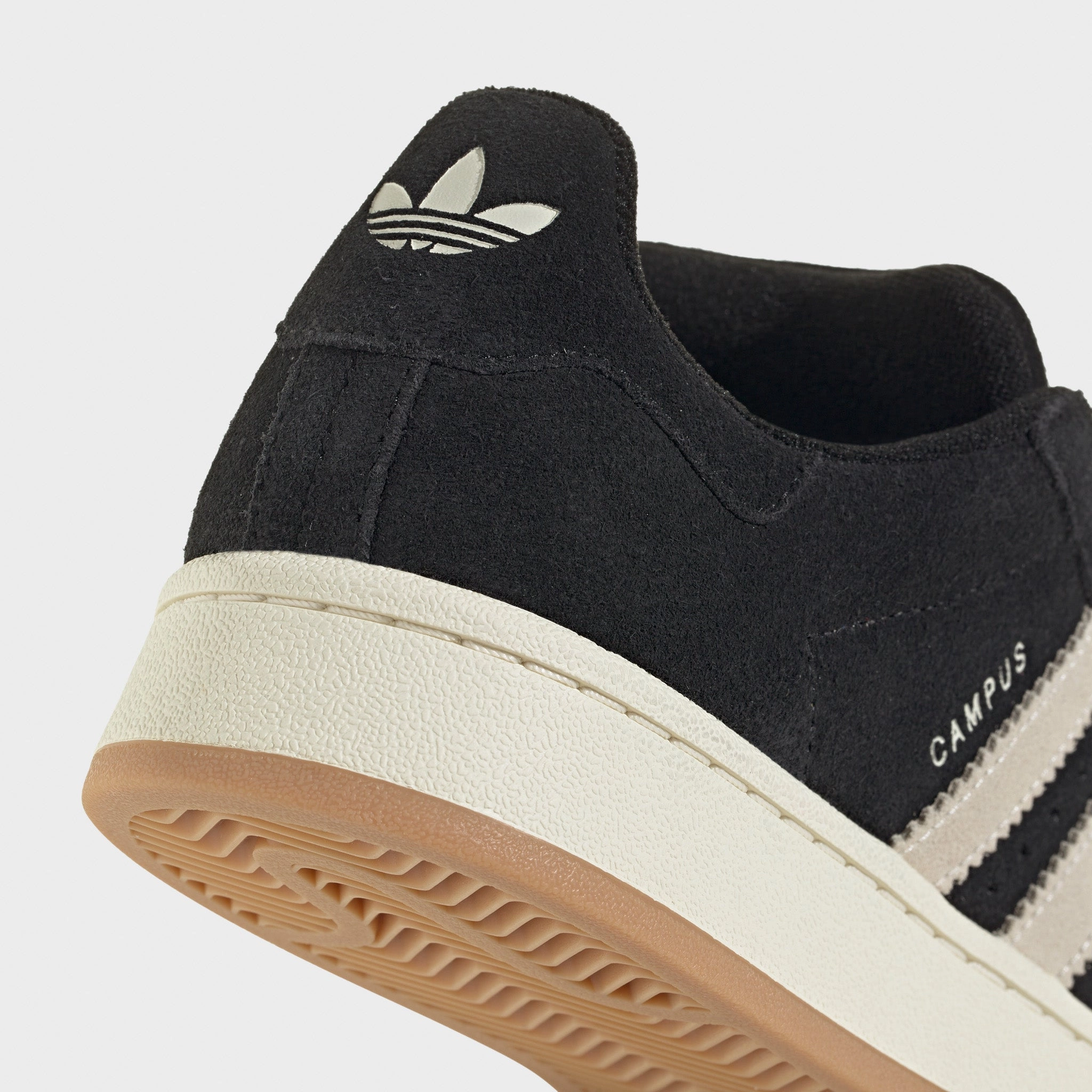 Fitted Traction adidas Women's Campus 00s Core Black / Cream White - Wonder White