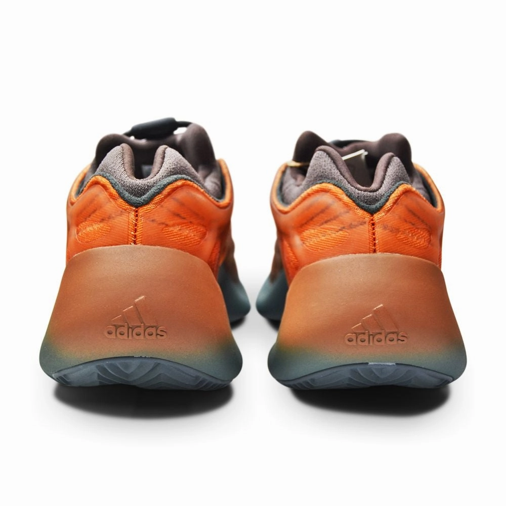 Sneaker Comfort Stretch Comfort Mens Adidas Yeezy 700 V3 - GY4109 - "Copper fade"