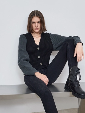 Raw Edge Detail Contrast Panel Knit Cardigan