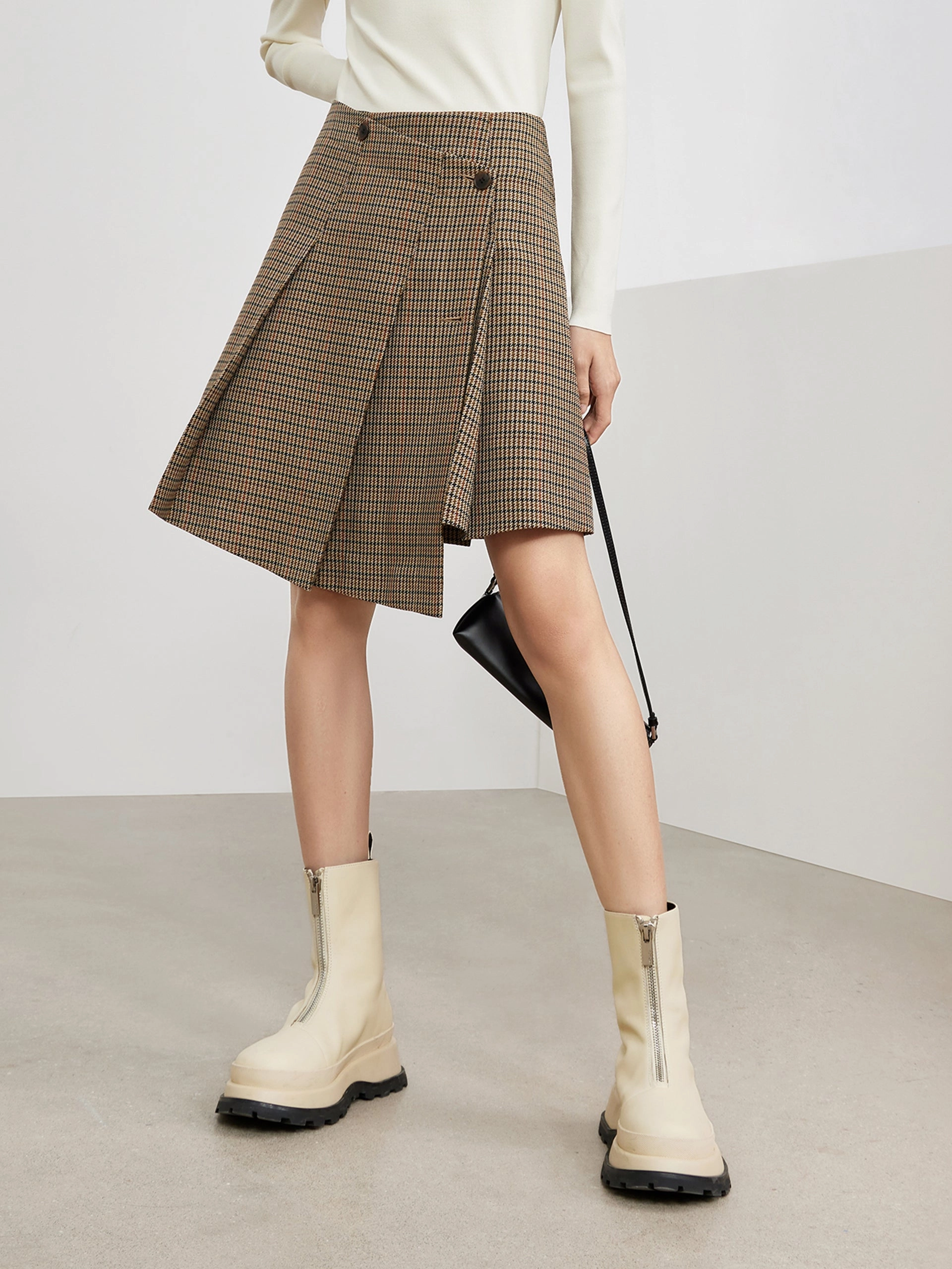 Flatlock Seams Asymmetric Vintage Check Skirt