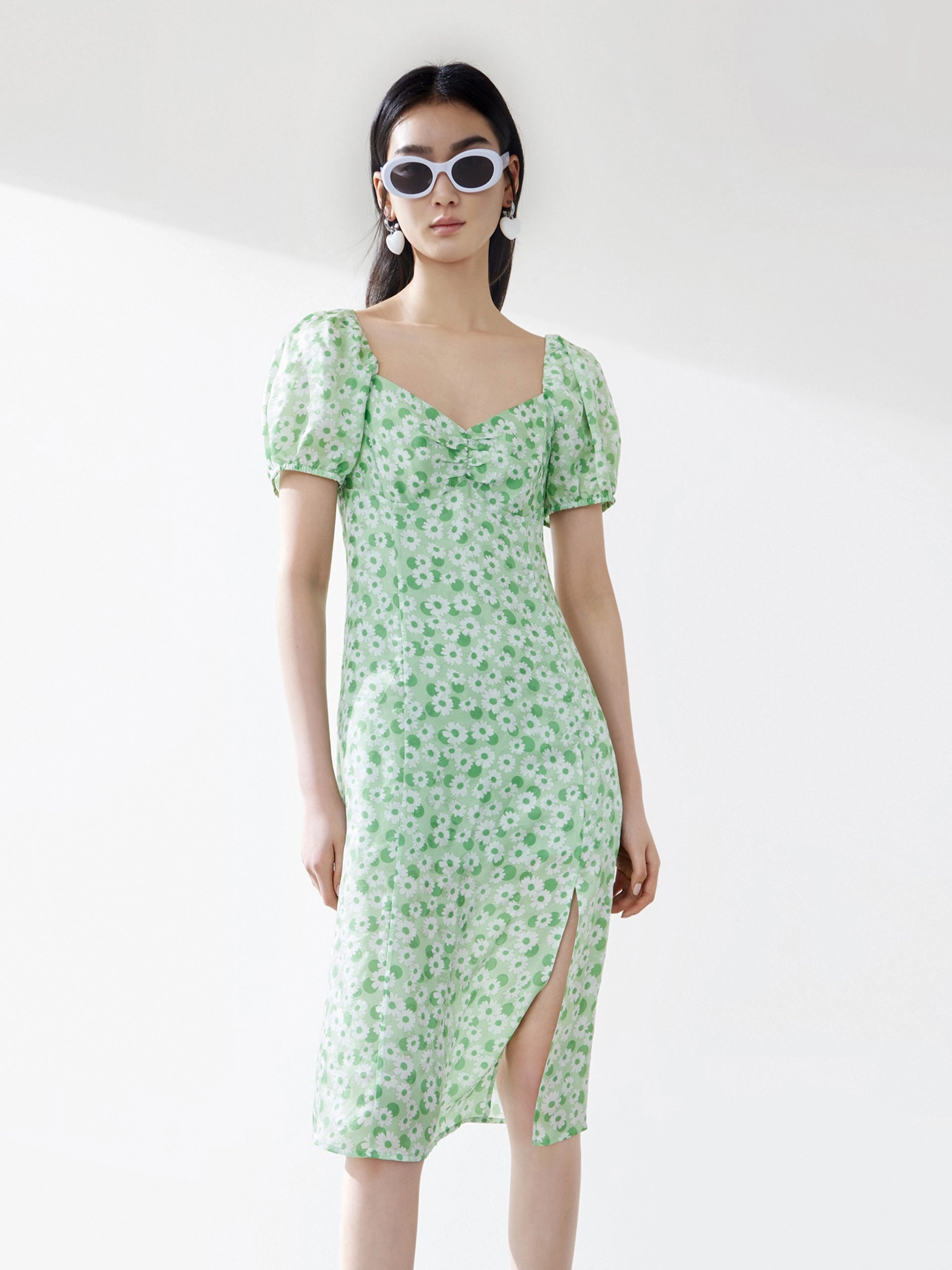 Daisy Print Slit Silk Dress Ruched-Detail