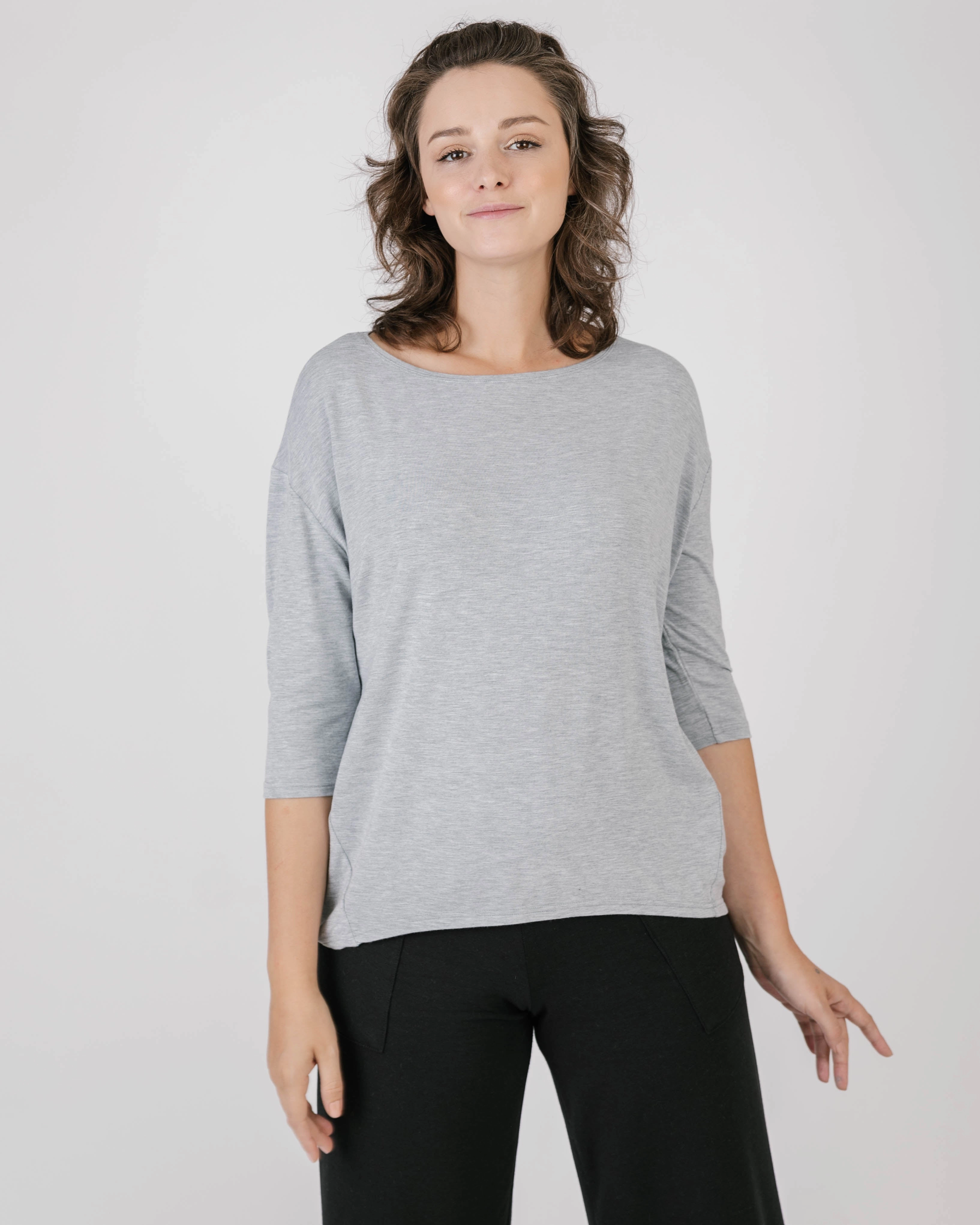 RibbedNeckline DoubleStitching Leisure 3/4 Sleeve