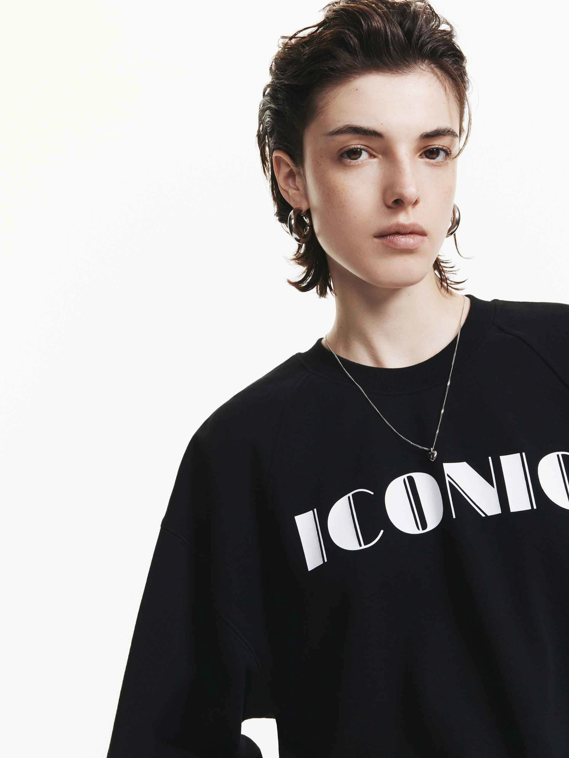 Letter Print Cotton Sweatshirt Slim Fit Design StretchMaterial