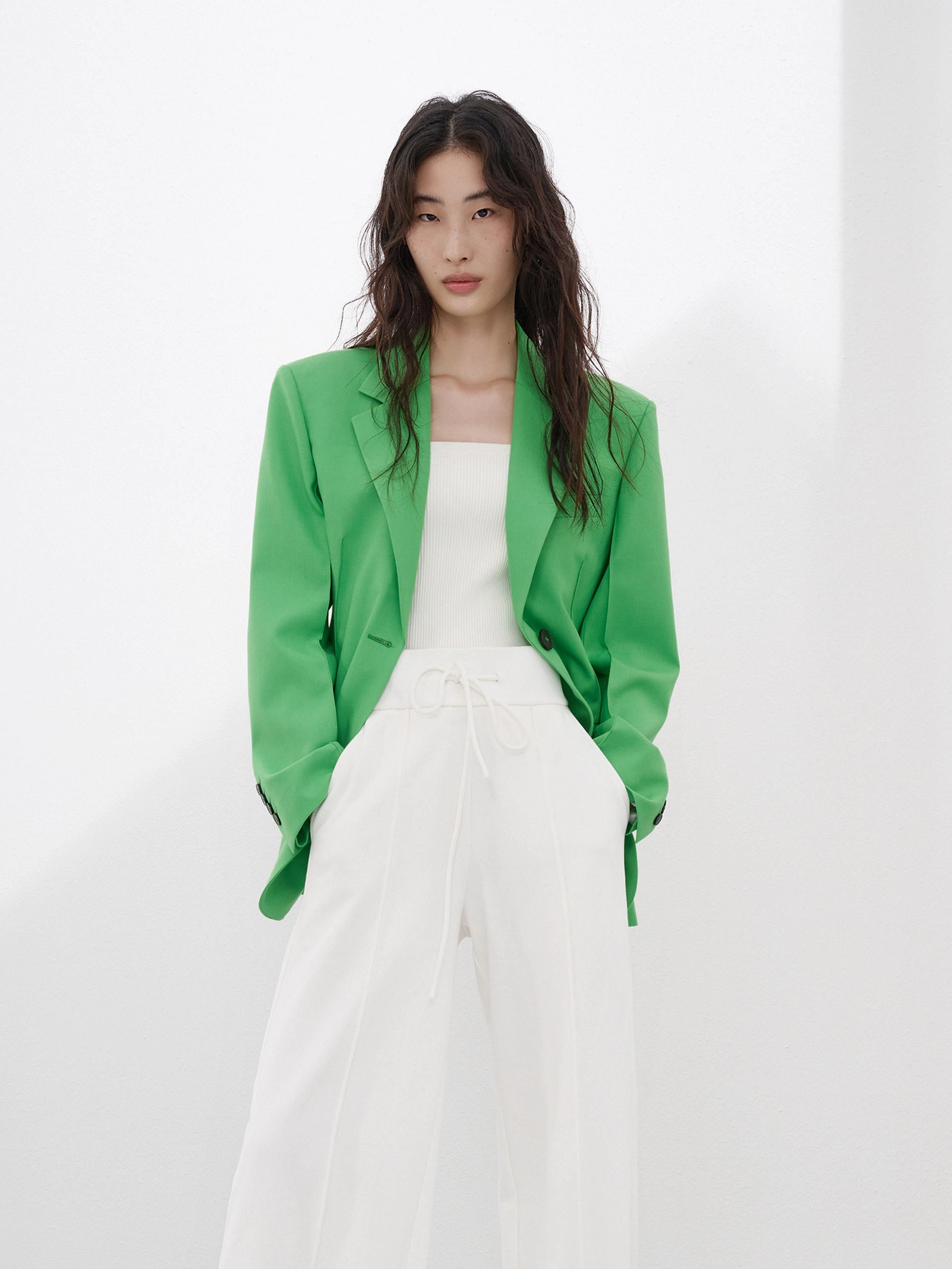 Wool Blend Waisted Blazer Tailored Silhouette Hybrid Fabric Blend