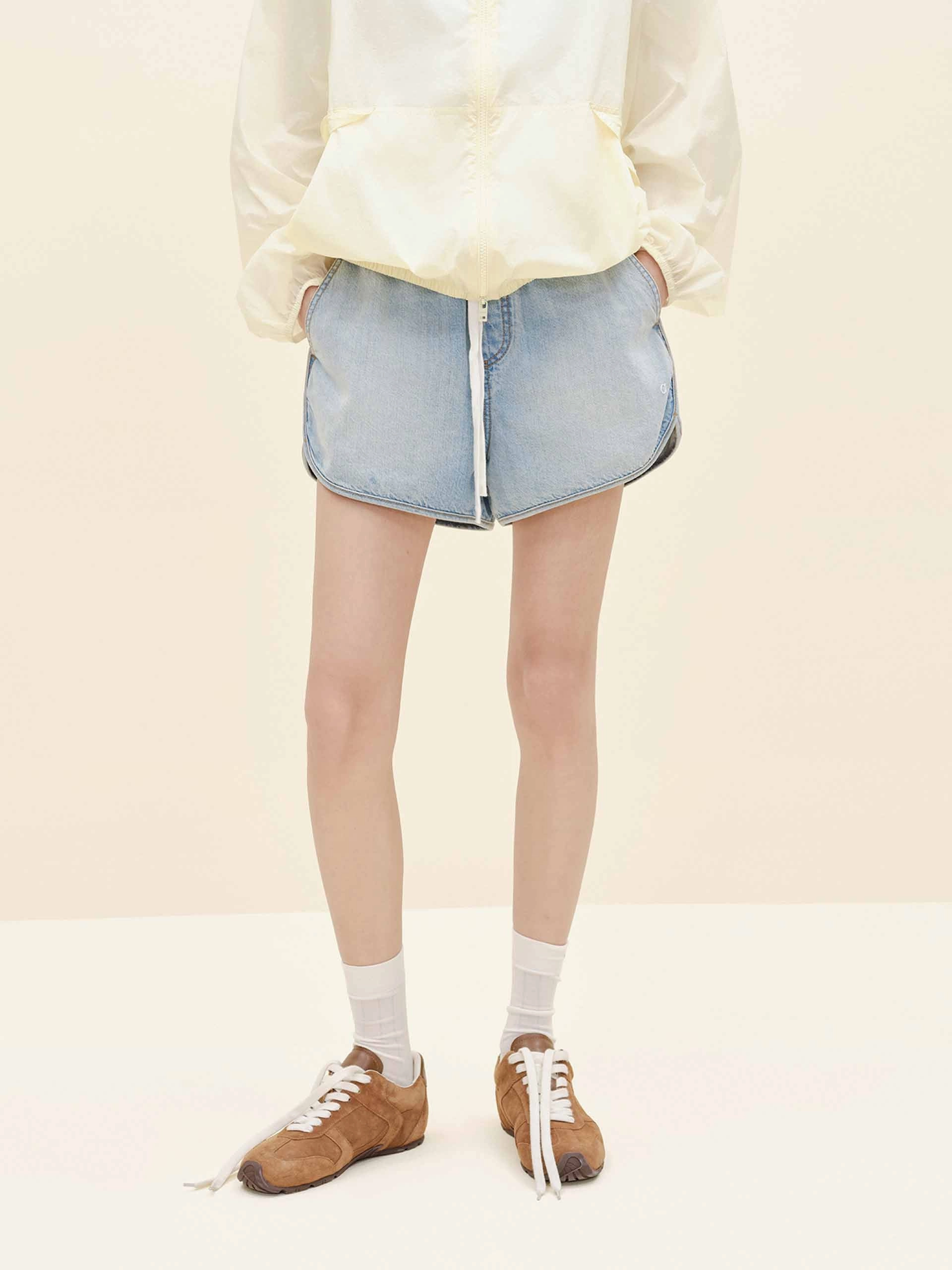 Dolphin Hem Drawstring Shorts Flexible Look Breathable Layer