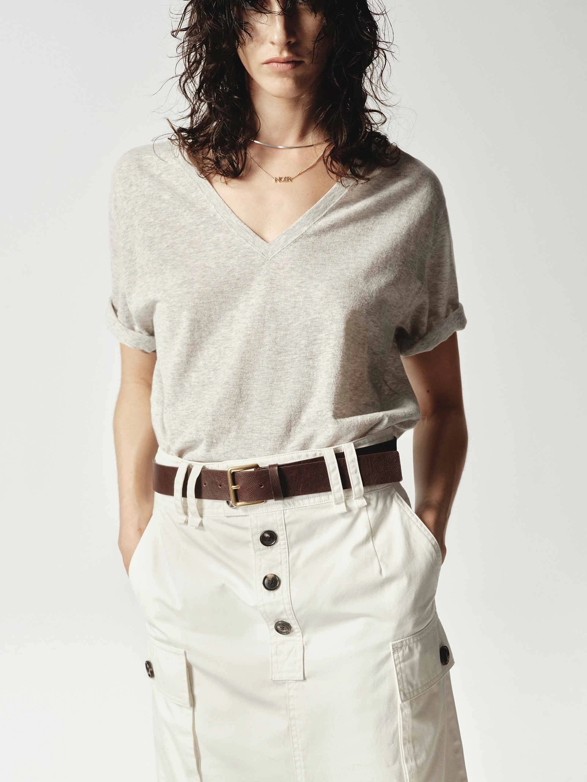 TaglessDesign Lightweight V-neck Top