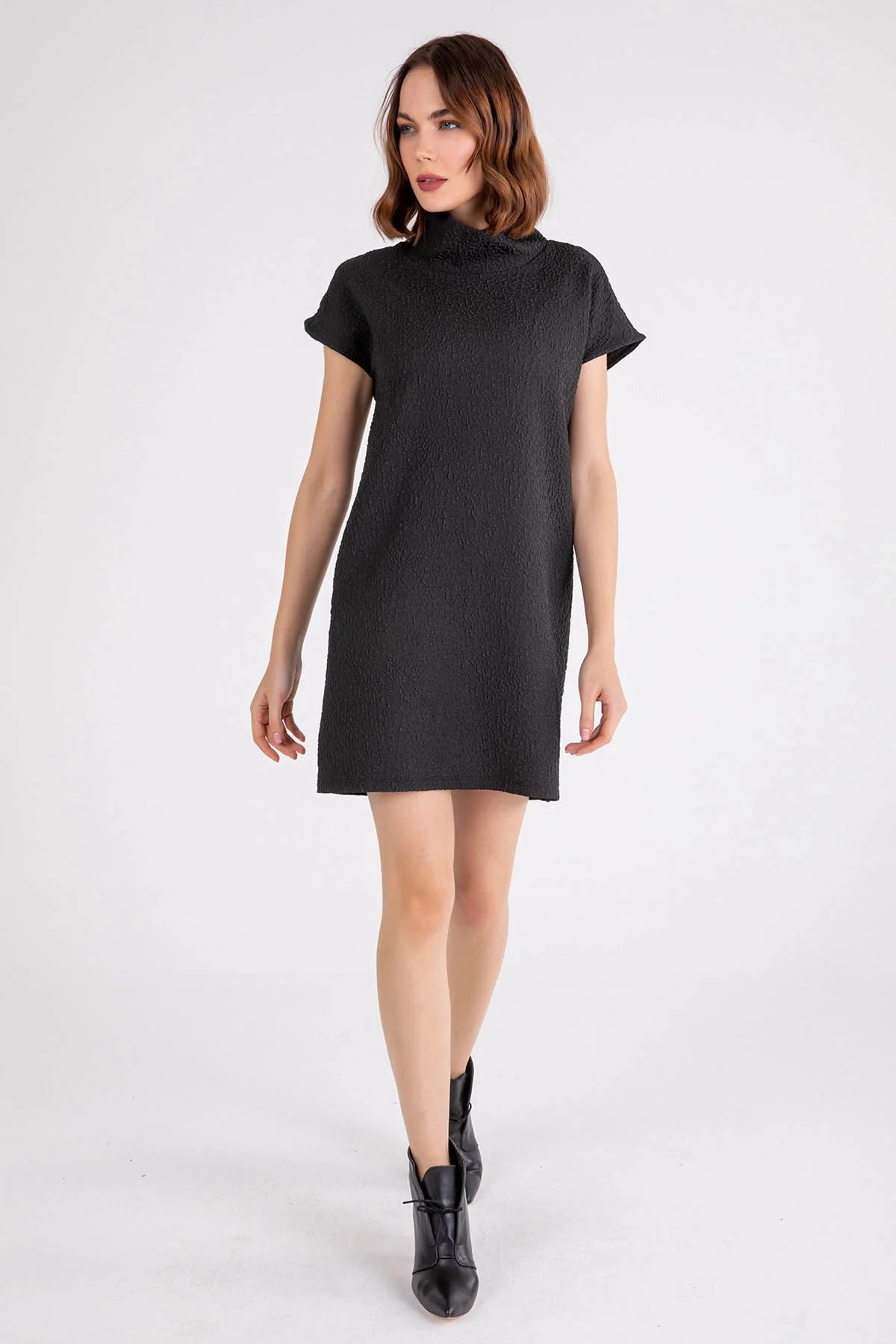 Simple Fashion Outfit Focused Jackie Dress