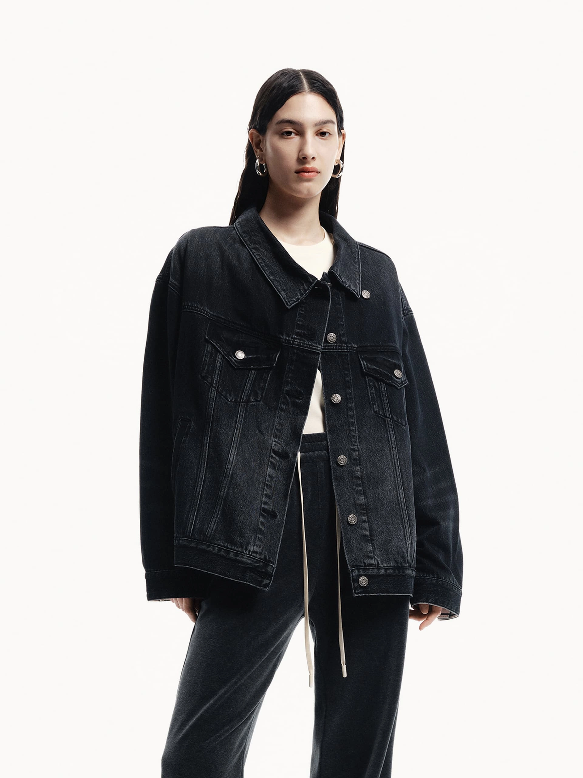 Temperature Regulating Lining Ventilated Back Loose Denim Jacket