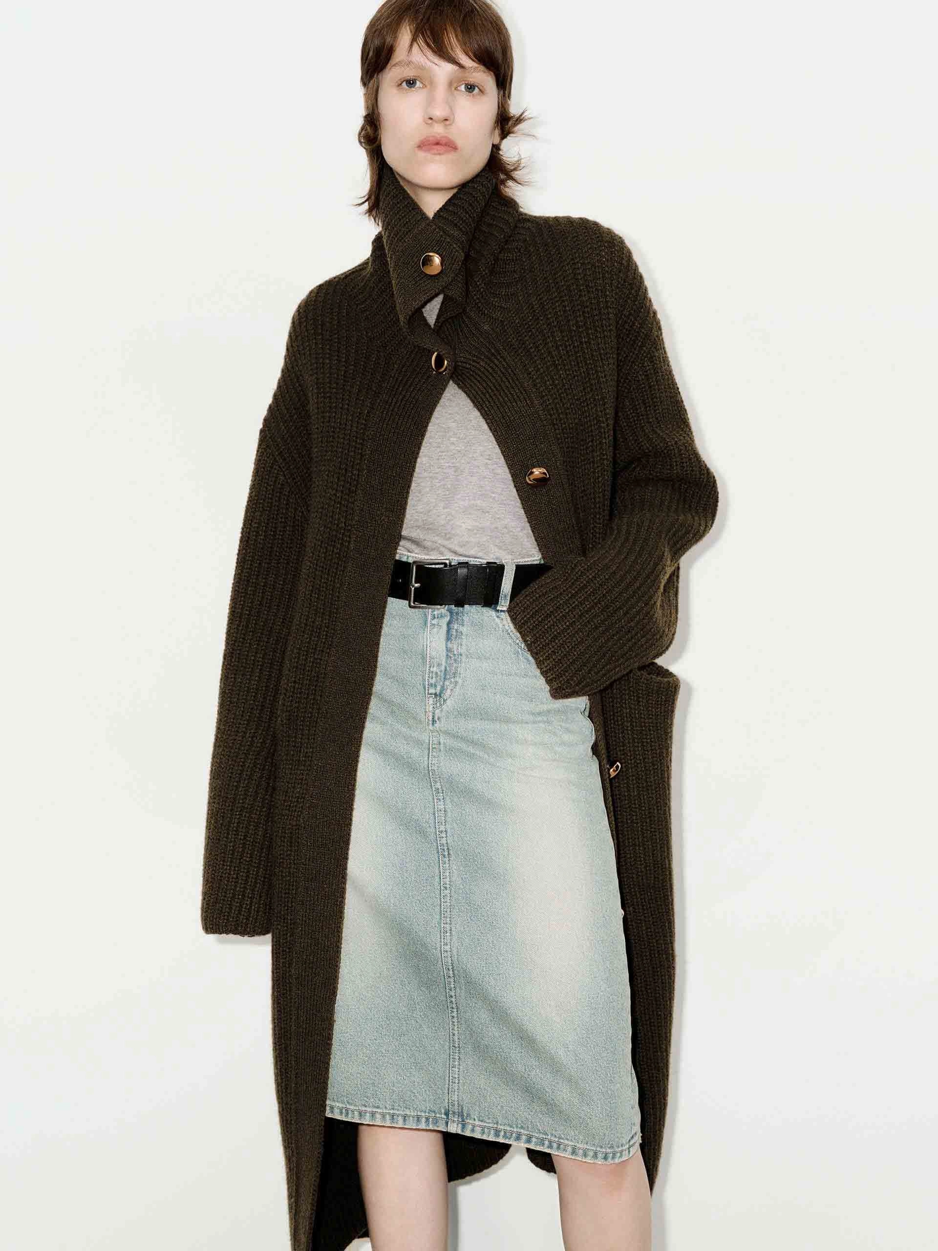 Metal Button Long Cardigan NonRestrictive Armholes