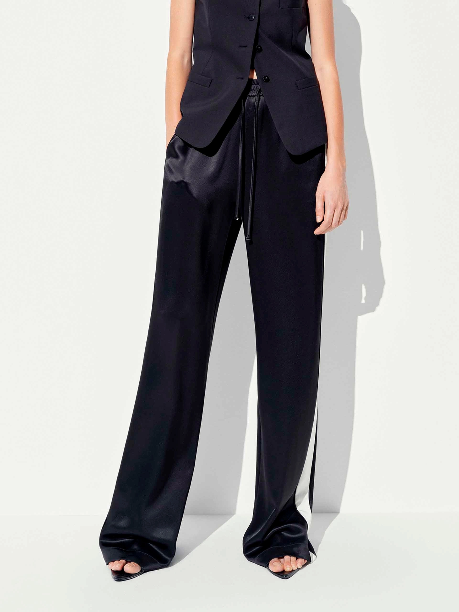 Contrast Drawstring Waist Trousers Functional Look