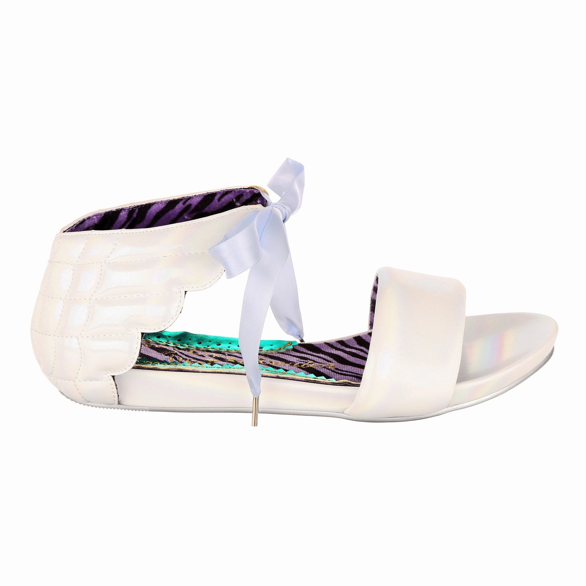 Winging It Light cushion Chill Essential