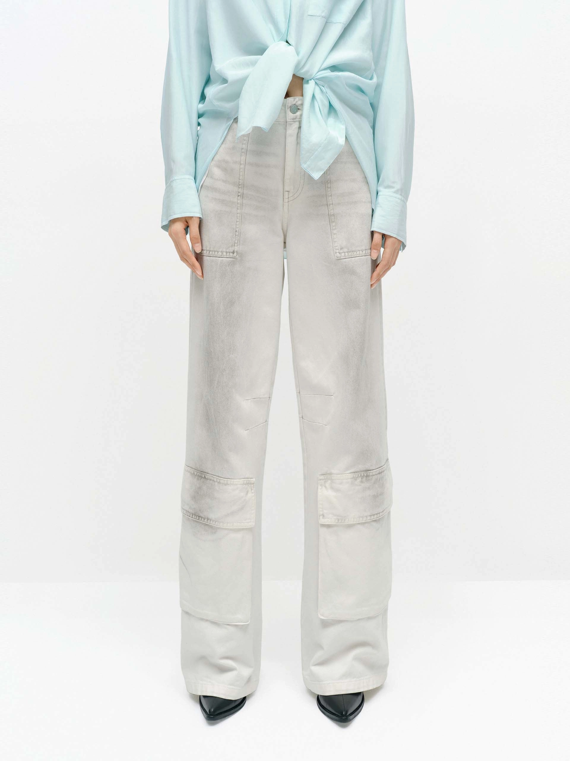 Sprayed Detail Cargo Jeans Essential Style Wear It All