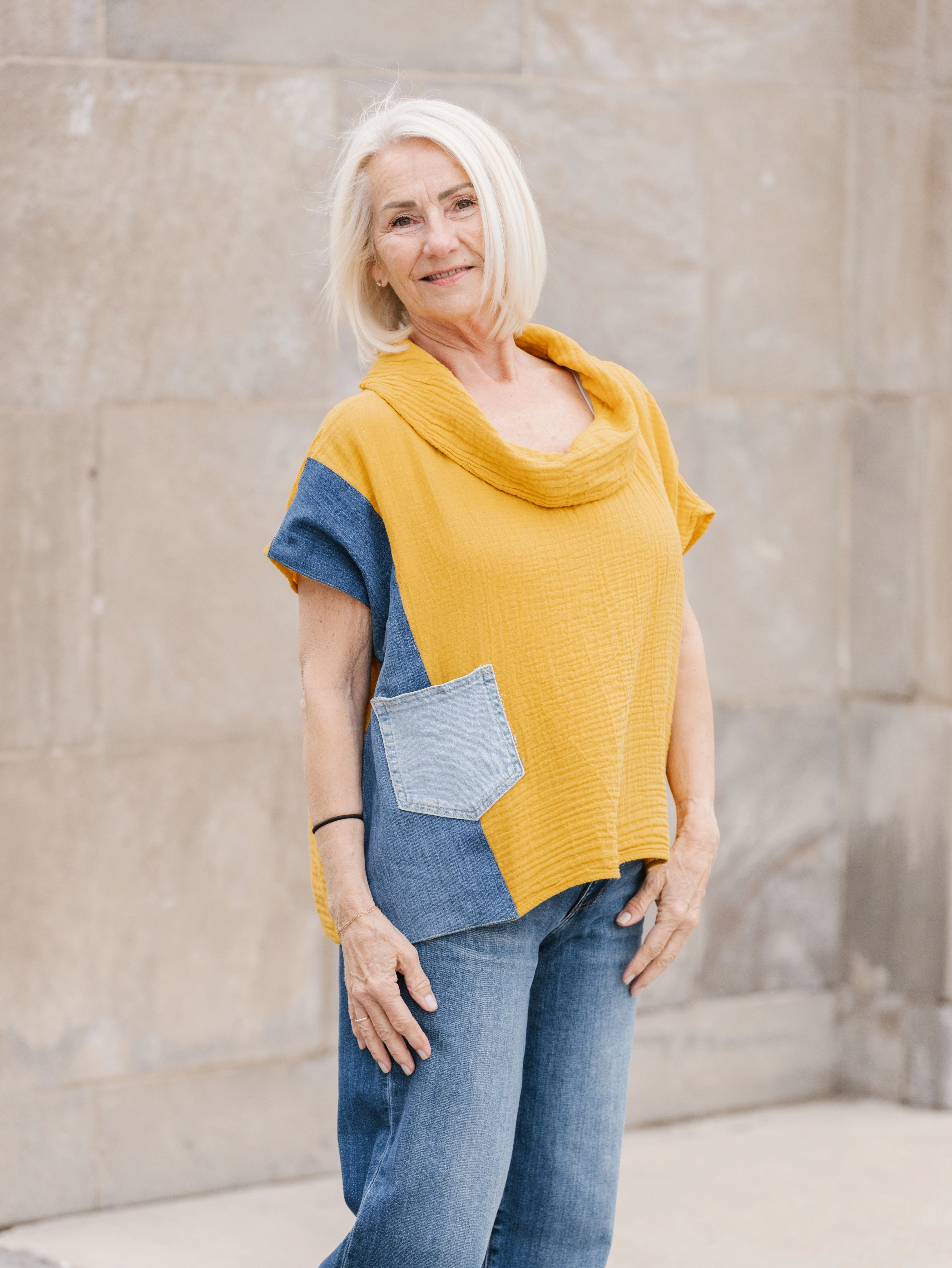 Valetta Top High Visibility Trim Soft Pullover