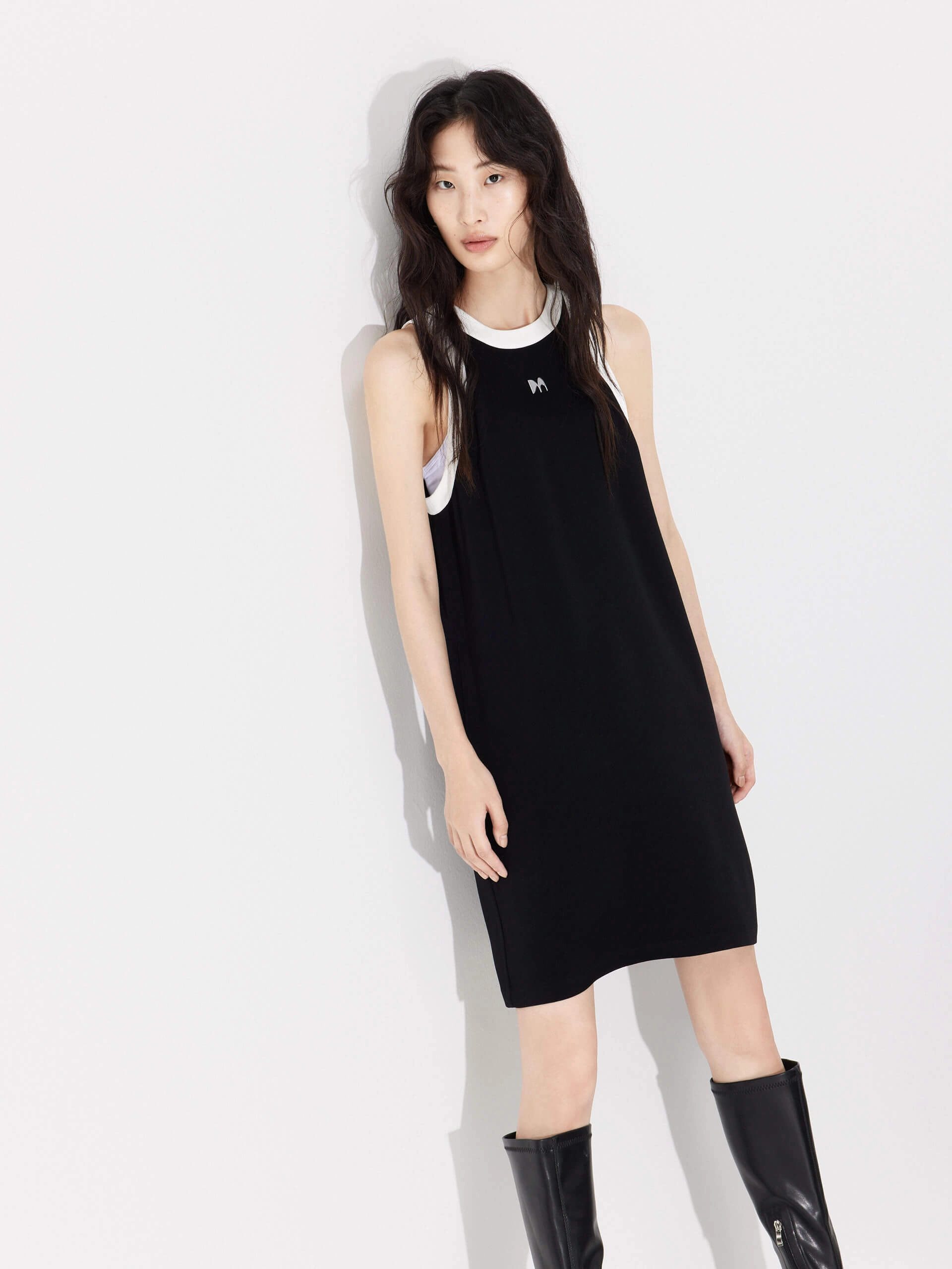 Air Touch Breeze Grace Contrasting Trim Mini Dress