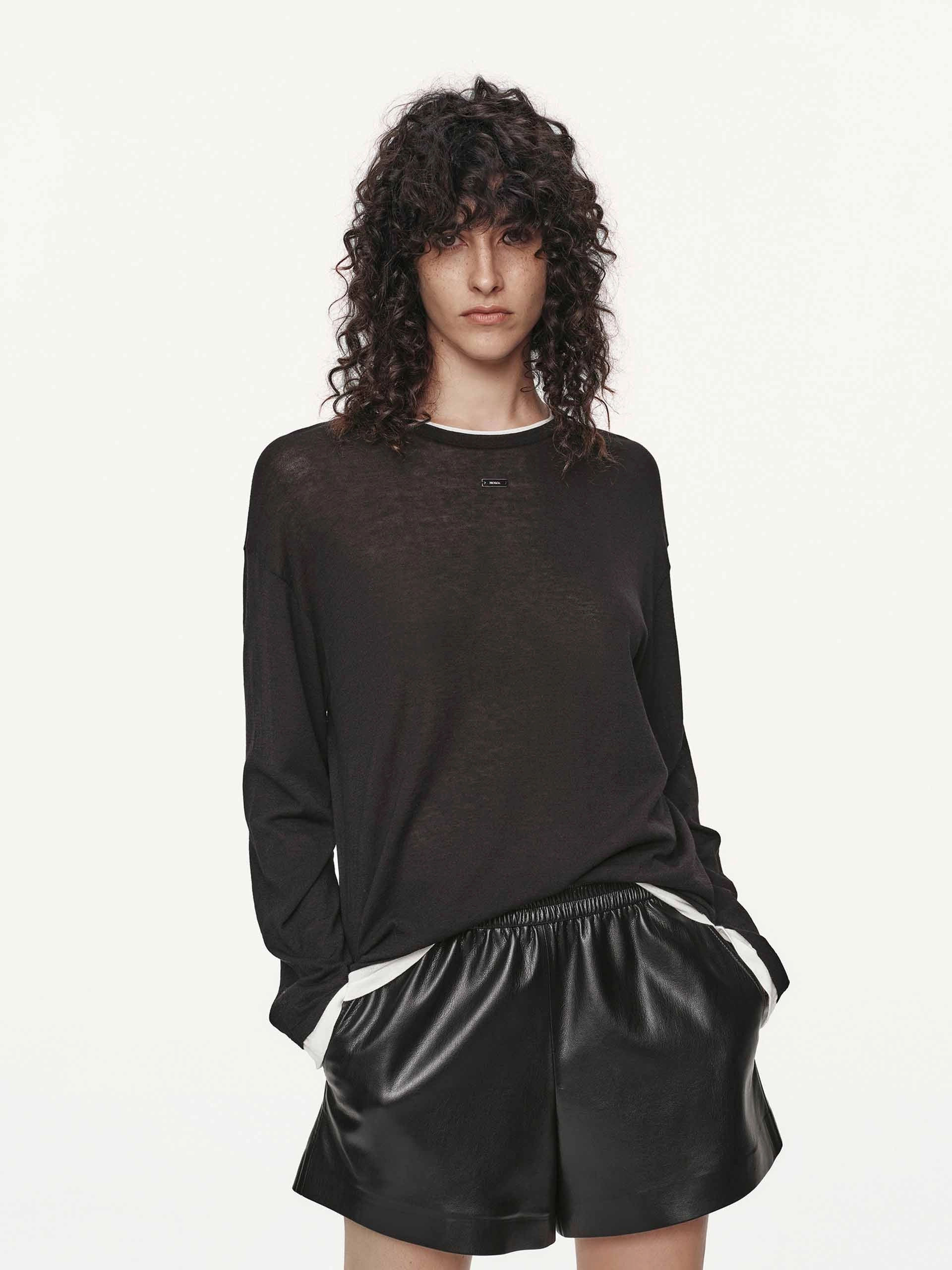 Layered Long Sleeves Top Relaxed Top Seamless Construction Design