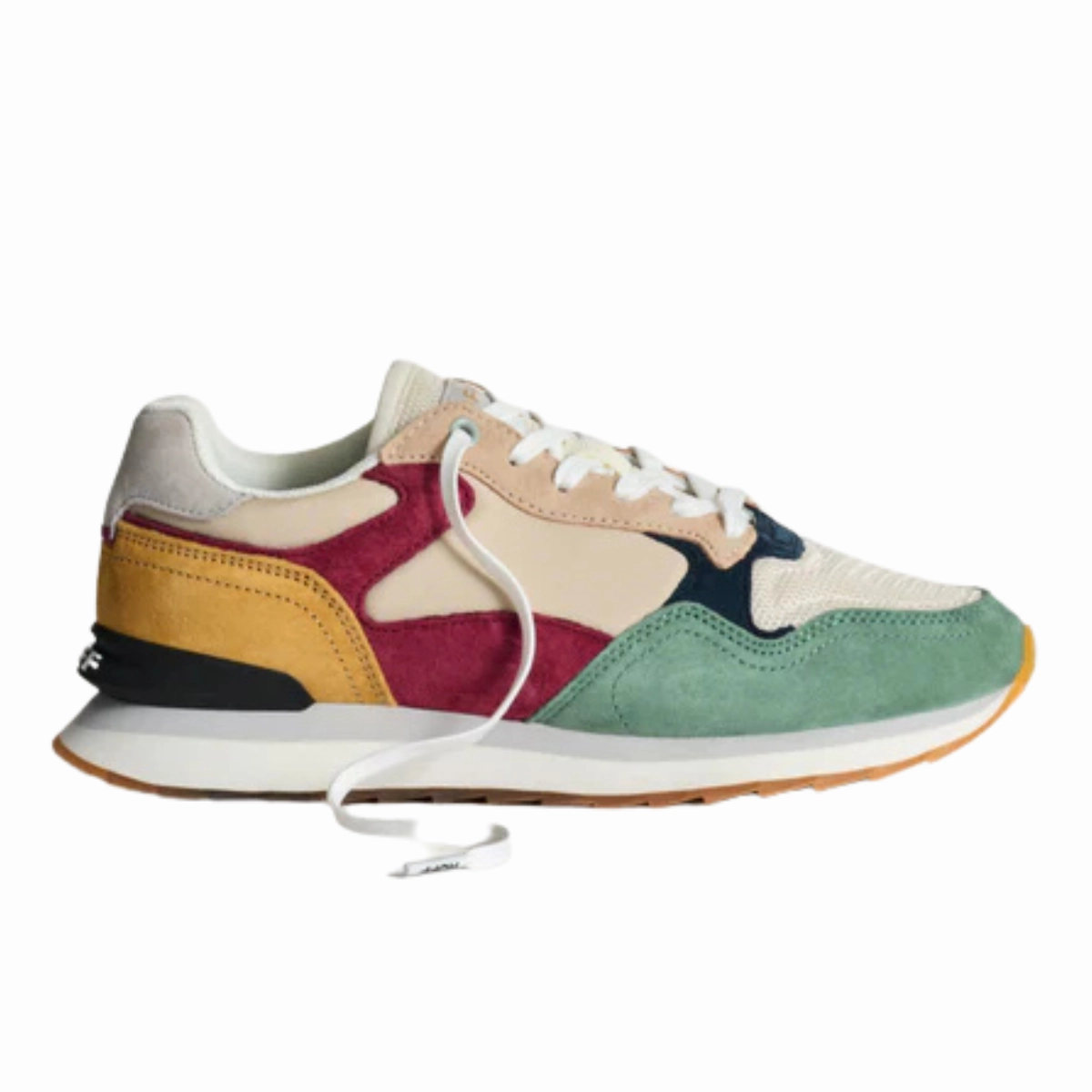 Montreal Sneakers (Women) Outsole Traction