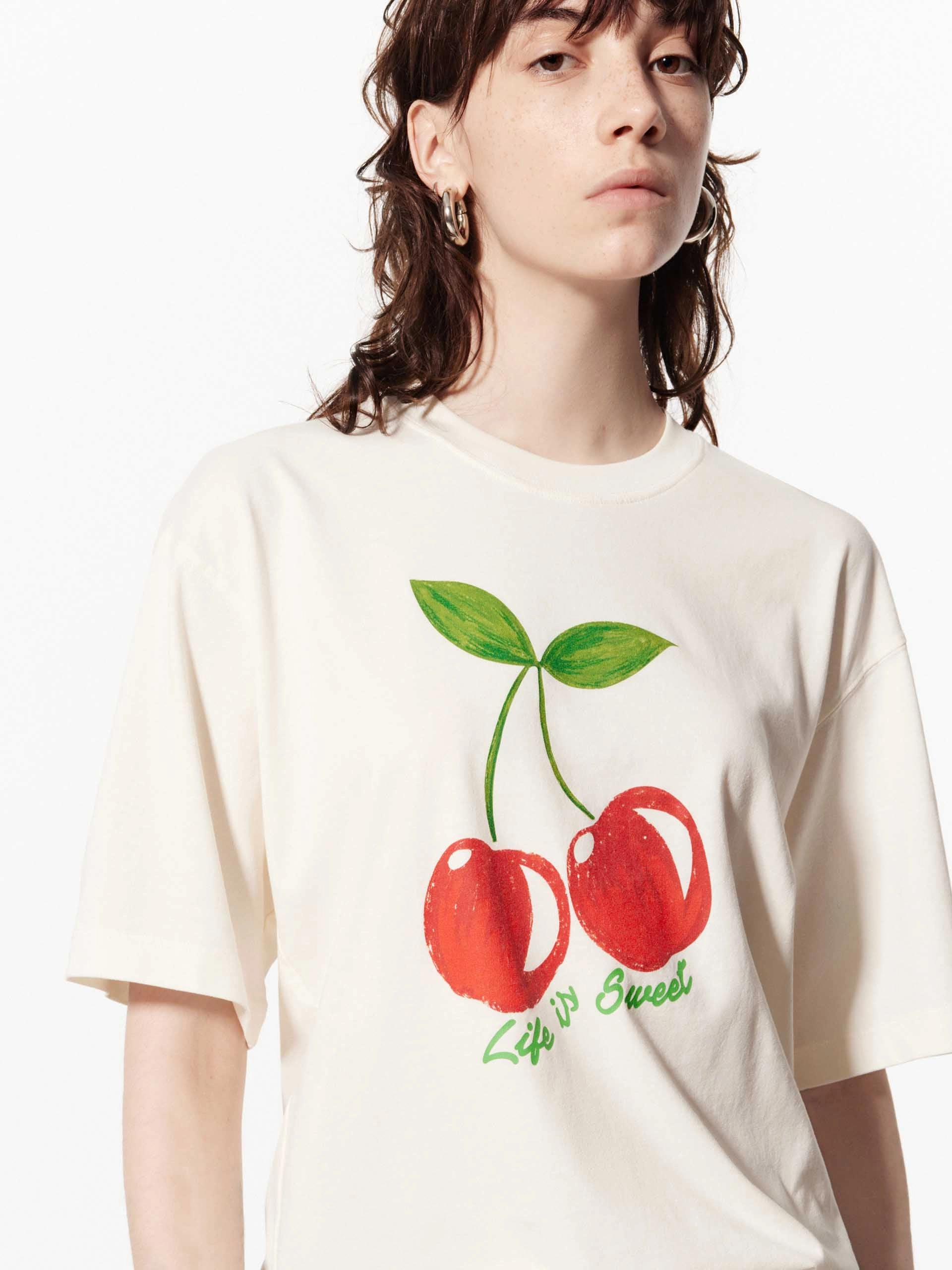Spandex Enhanced Elasticity Functional Comfort Cotton Cherry Graphic T-Shirt