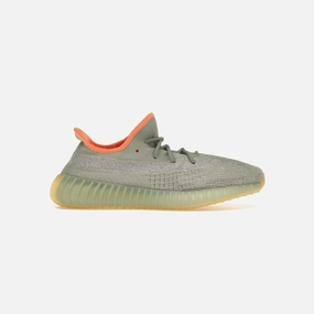 Elevated arch Adidas Yeezy 350 V2 Desert Sage