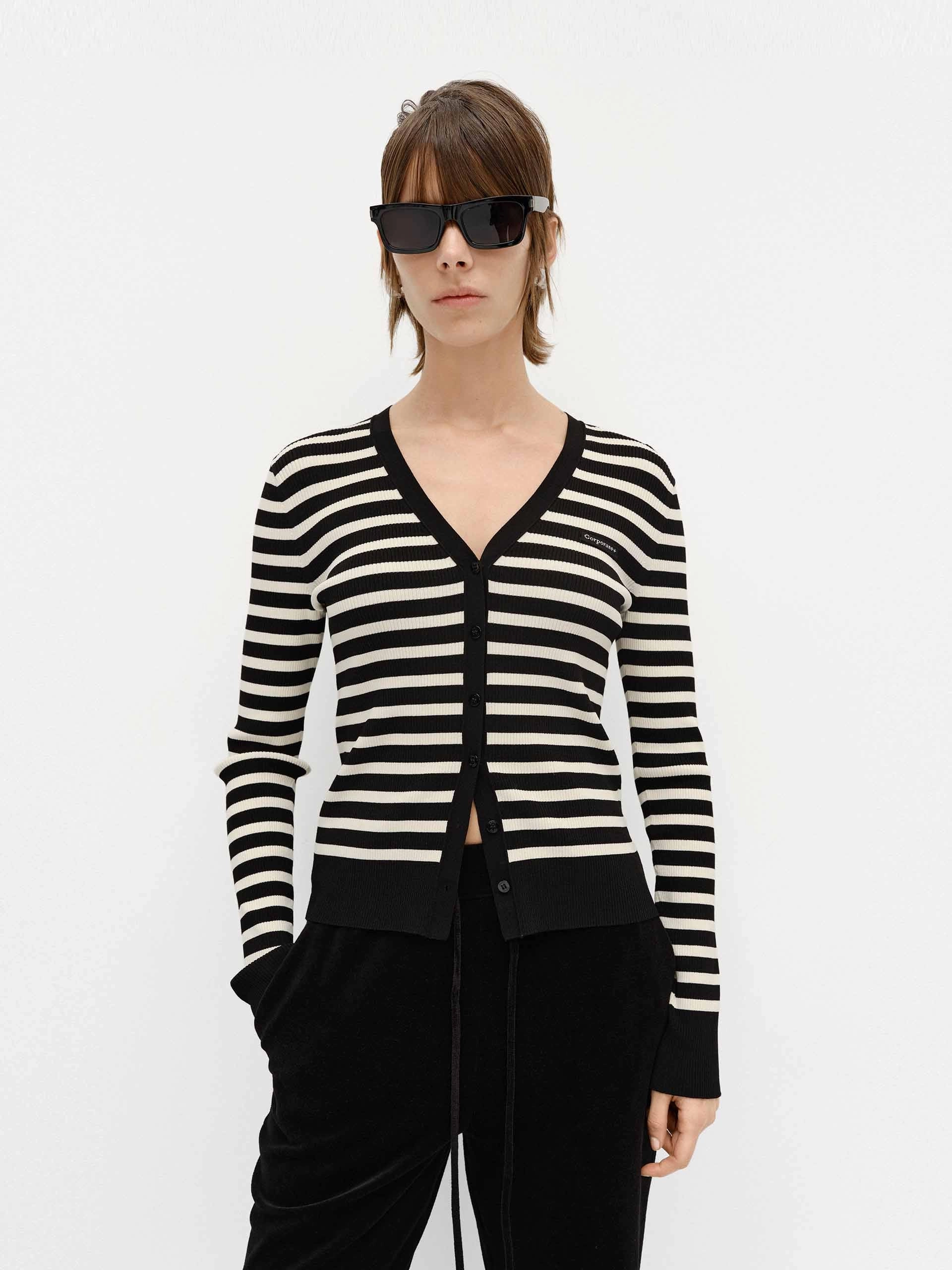 QuickDry Textile V-neck Ribbed Cardigan