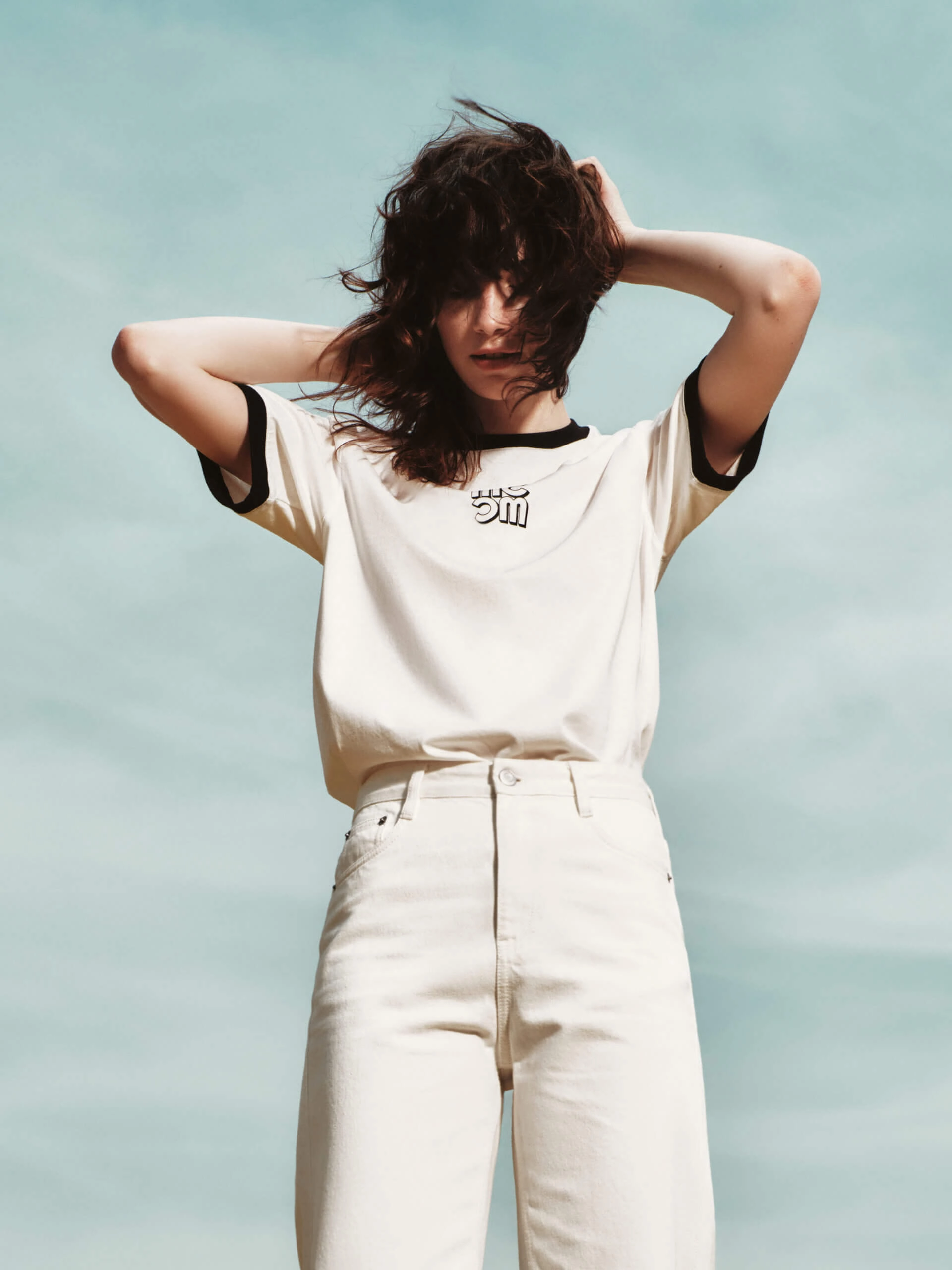 Contrasting Trim Cotton T-shirt Soft and Relaxed Comfortable fit