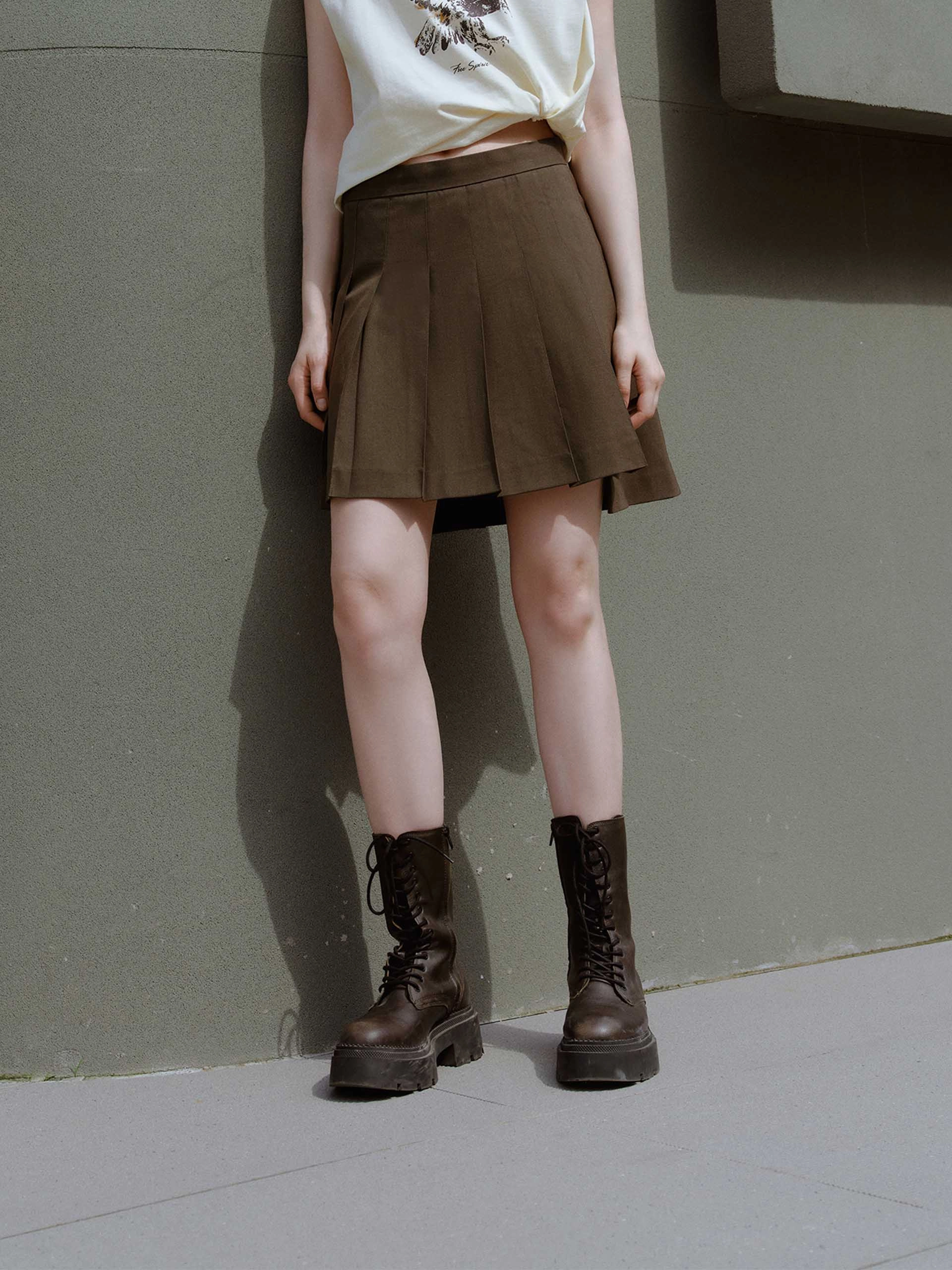 Chill Comfort A-line Pleated Detail Skirt