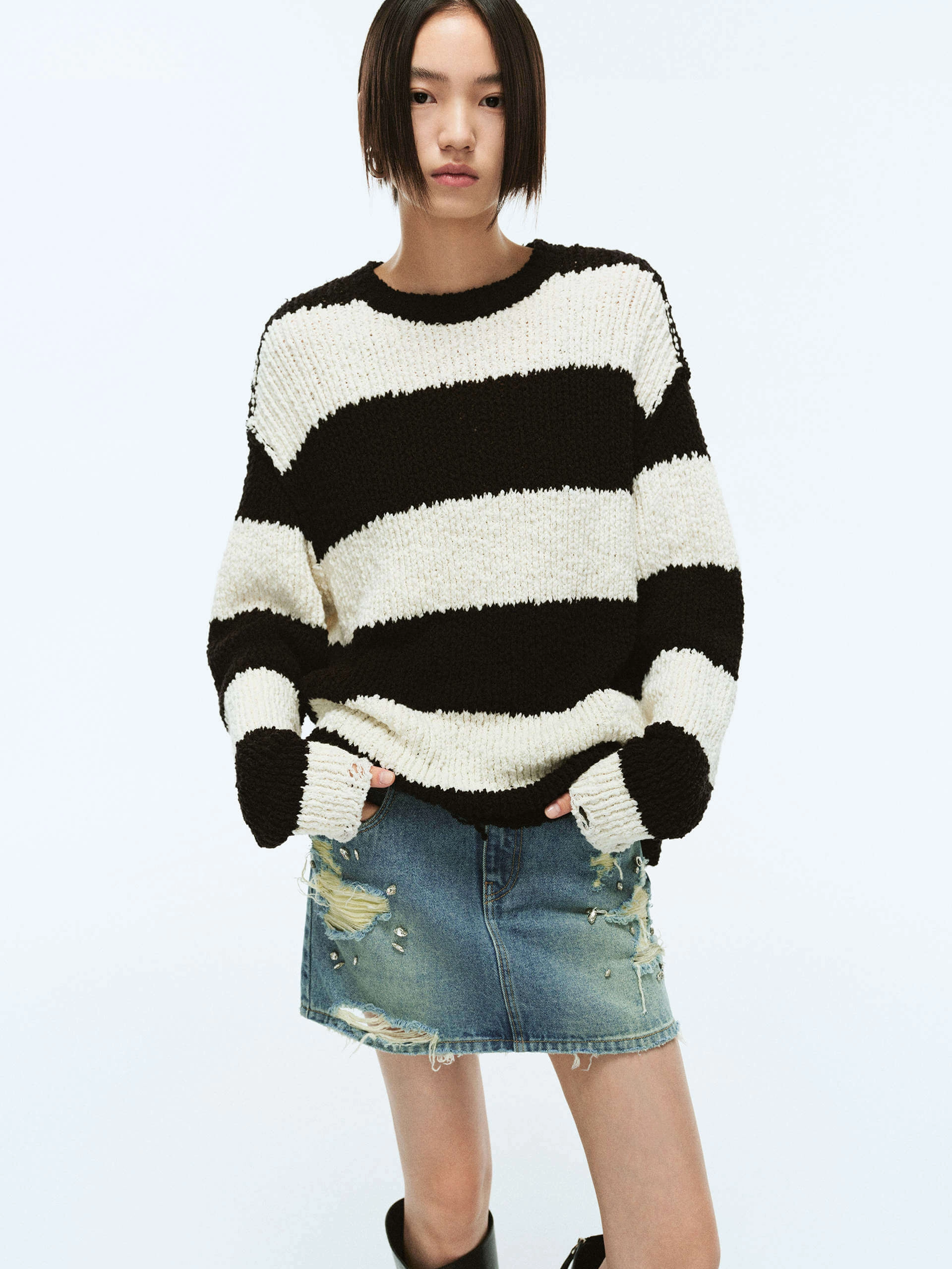 Distressed Detail Loose Sweater Grid Texture Fabric TonalStitching