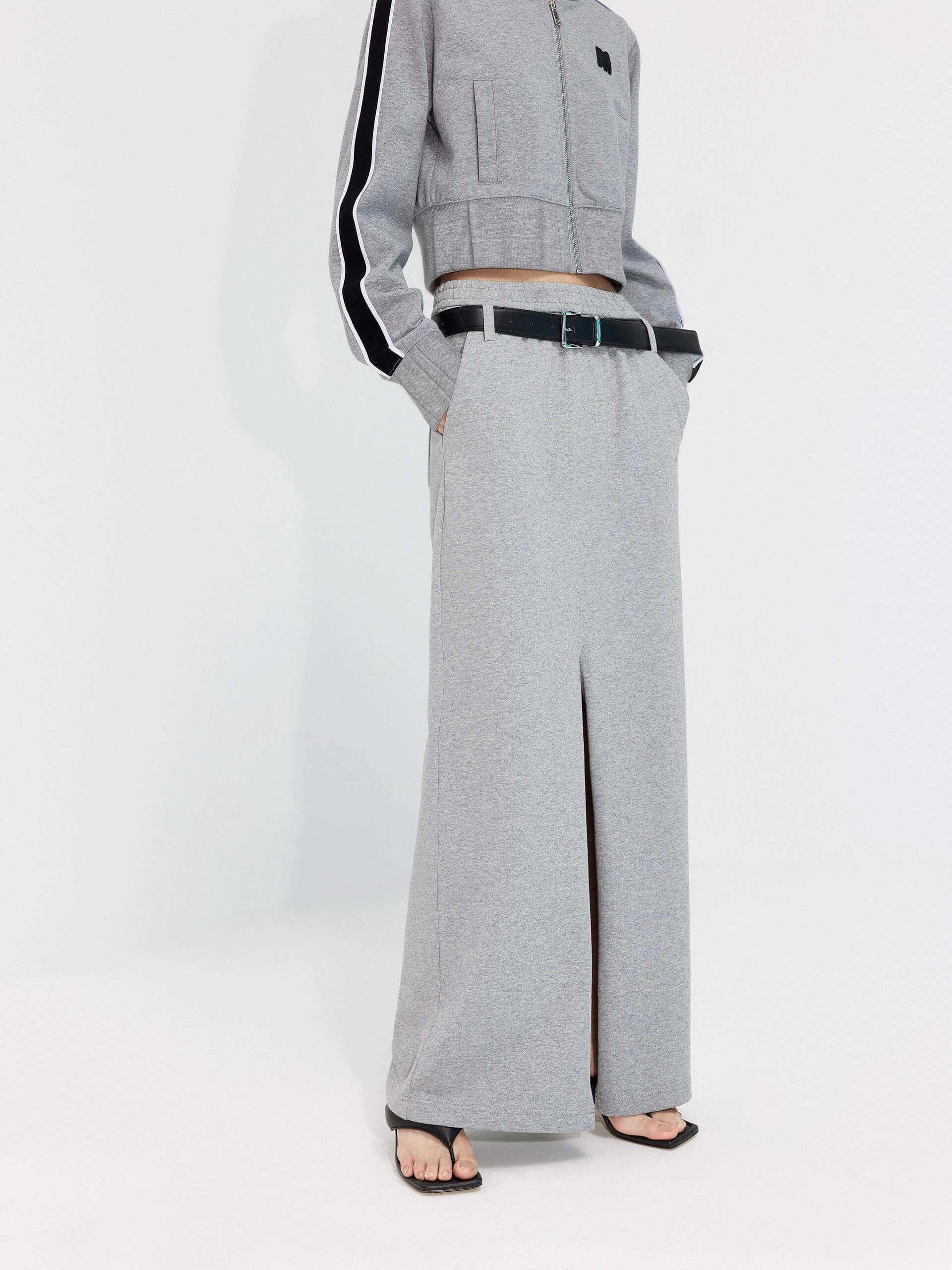 FlexibleMobilityDesign Light Coverage Front Slit Maxi Skirt