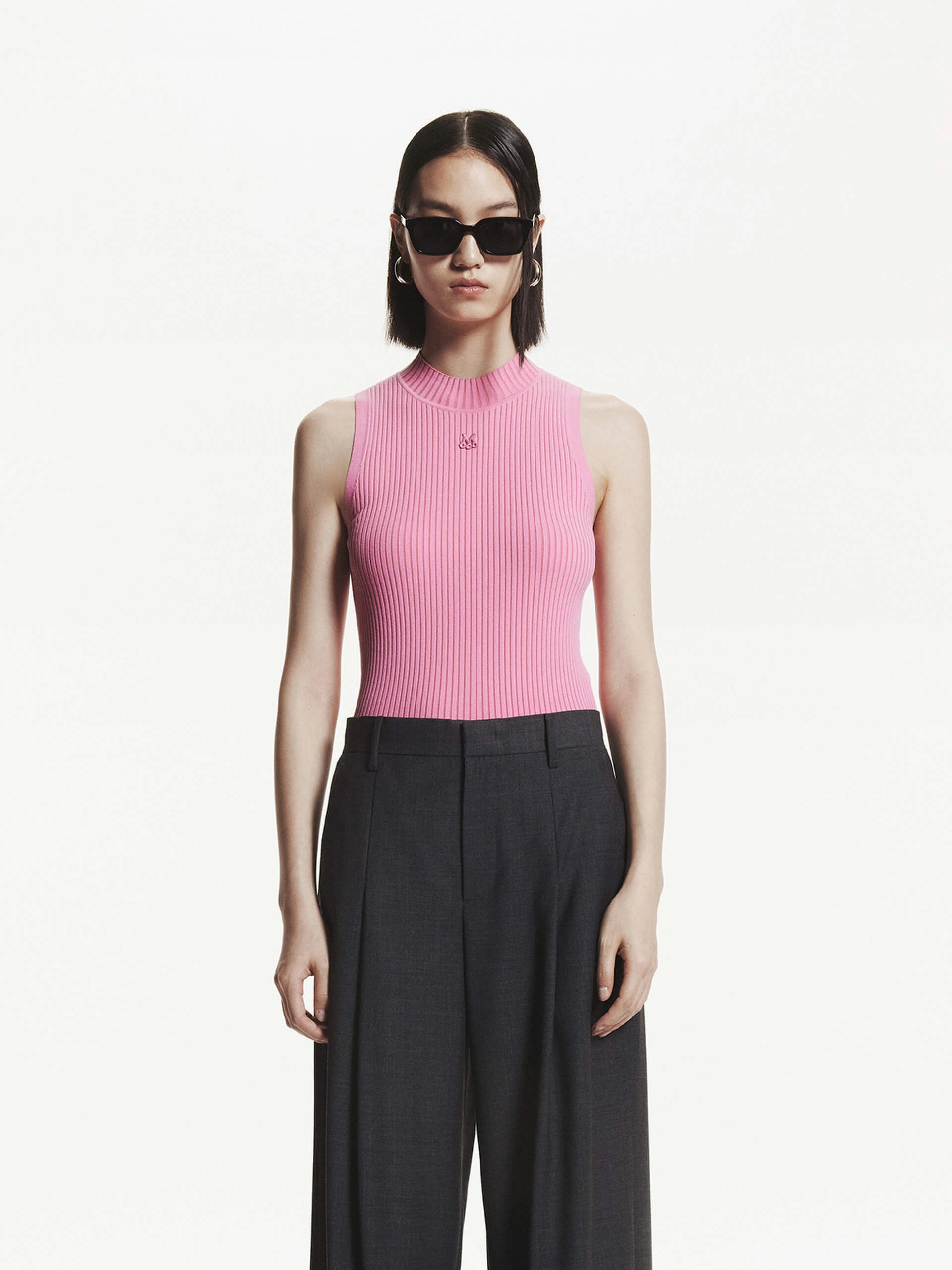 Simple Shirt Fitted Ribbed Tank Top