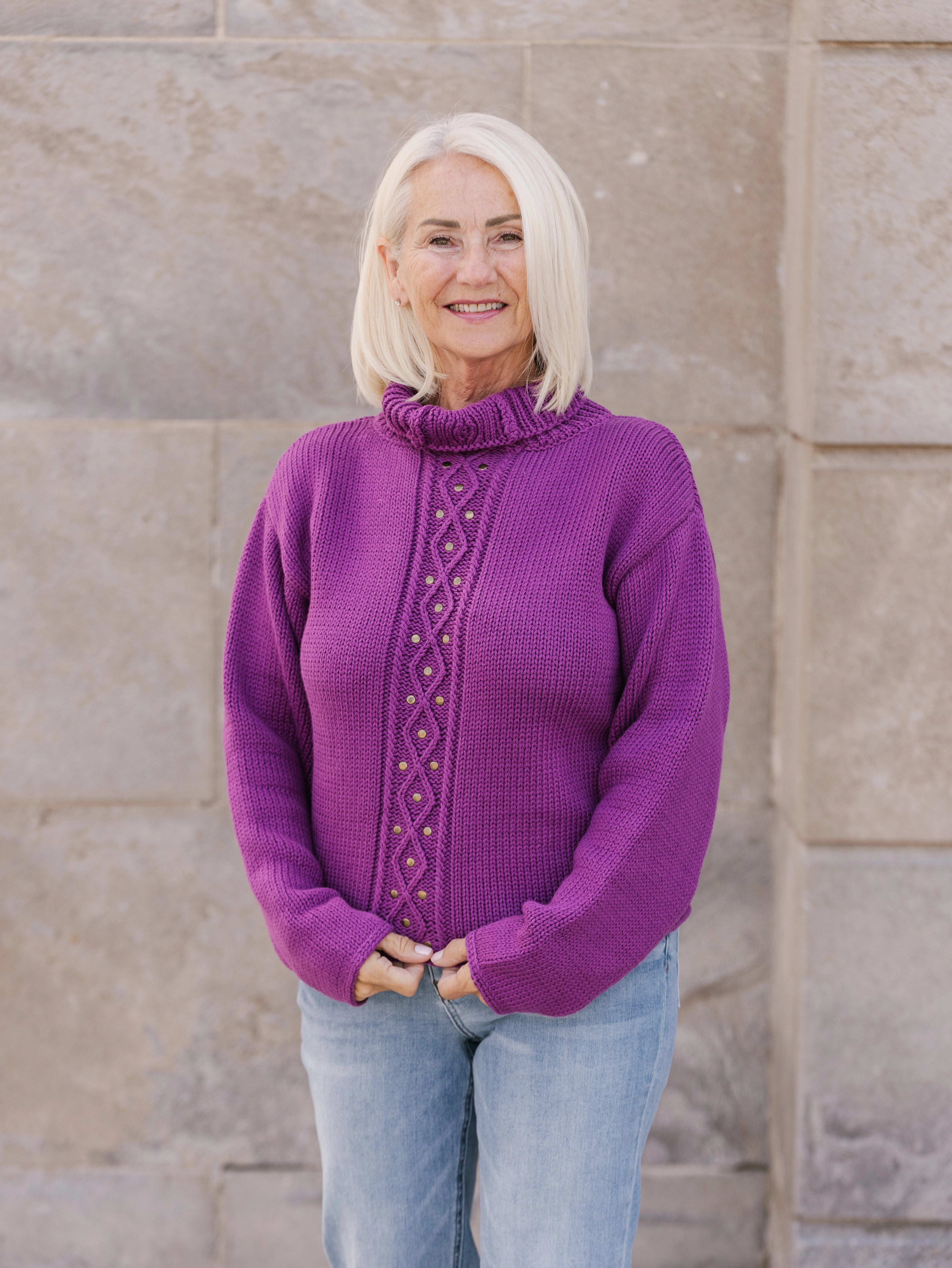 Westie Pullover Flatlock Seams