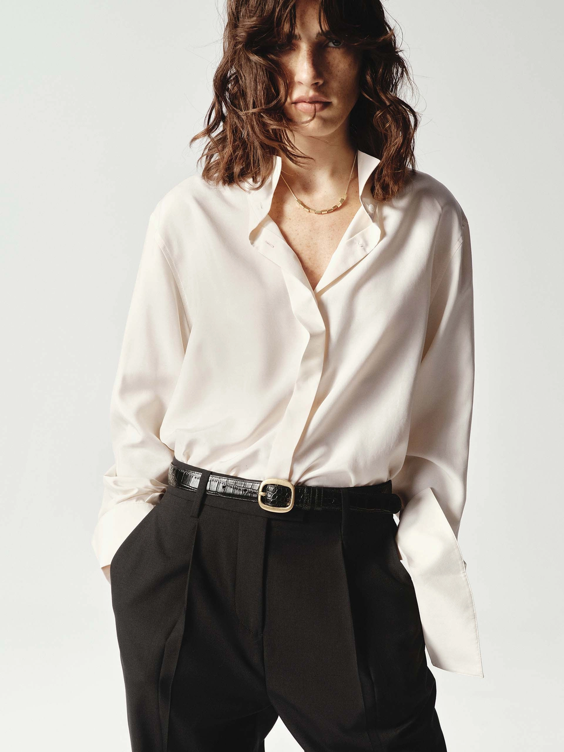 Stretch Knit Fabric QuickDry Technology Classic Soft Silk Shirt