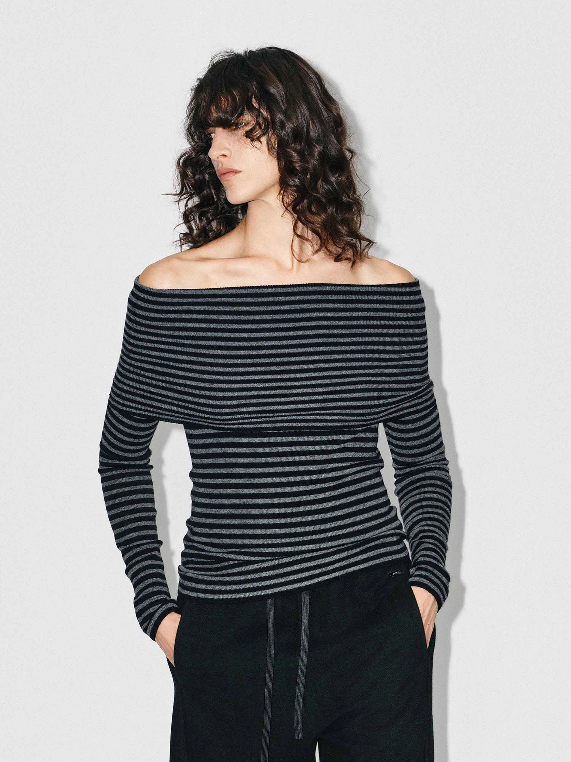 Off-shoulder Fitted Knit Top ribbed texture Adaptive Fit Technology