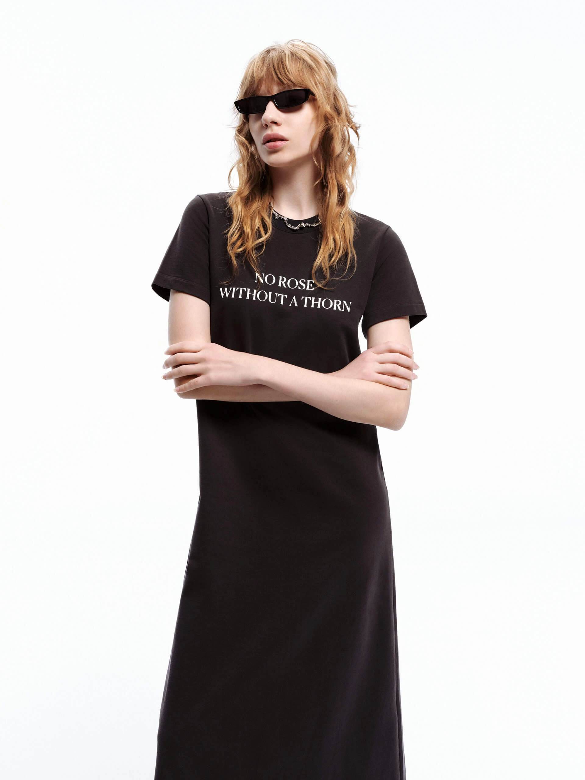 Outfit Core Soft Gradient Back Slit Tee Dress