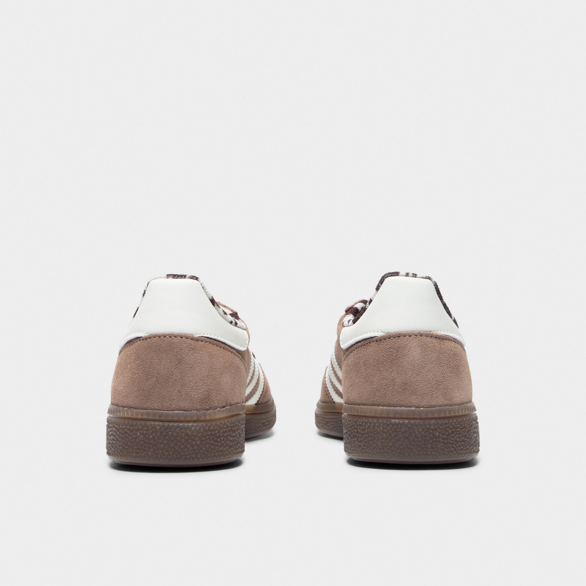 adidas Originals Women's Handball Spezial Chalky Brown / Off White - Gum Responsive cushioning