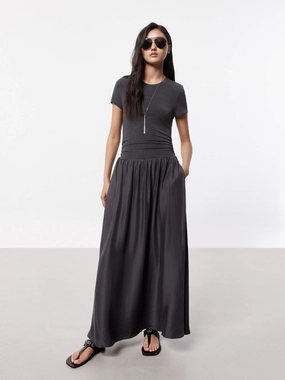 Paneled Detail Maxi Dress Refined Finish Modern and Feminine