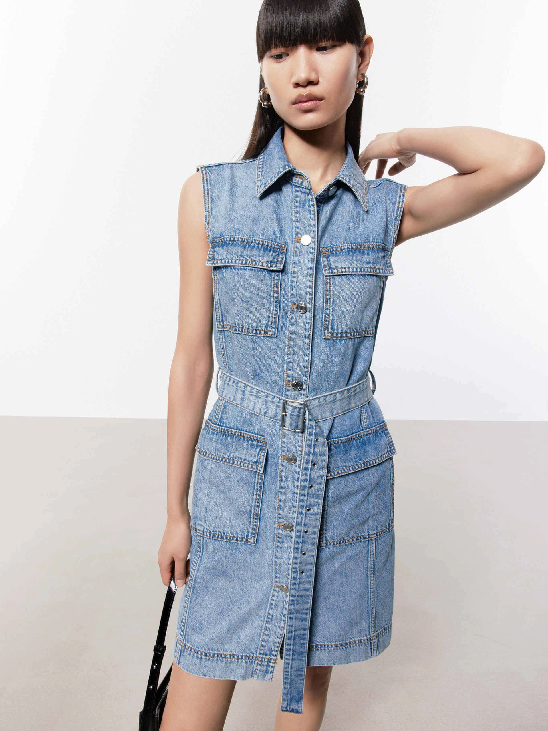 Soft Tone Belt Sleeveless Denim Dress