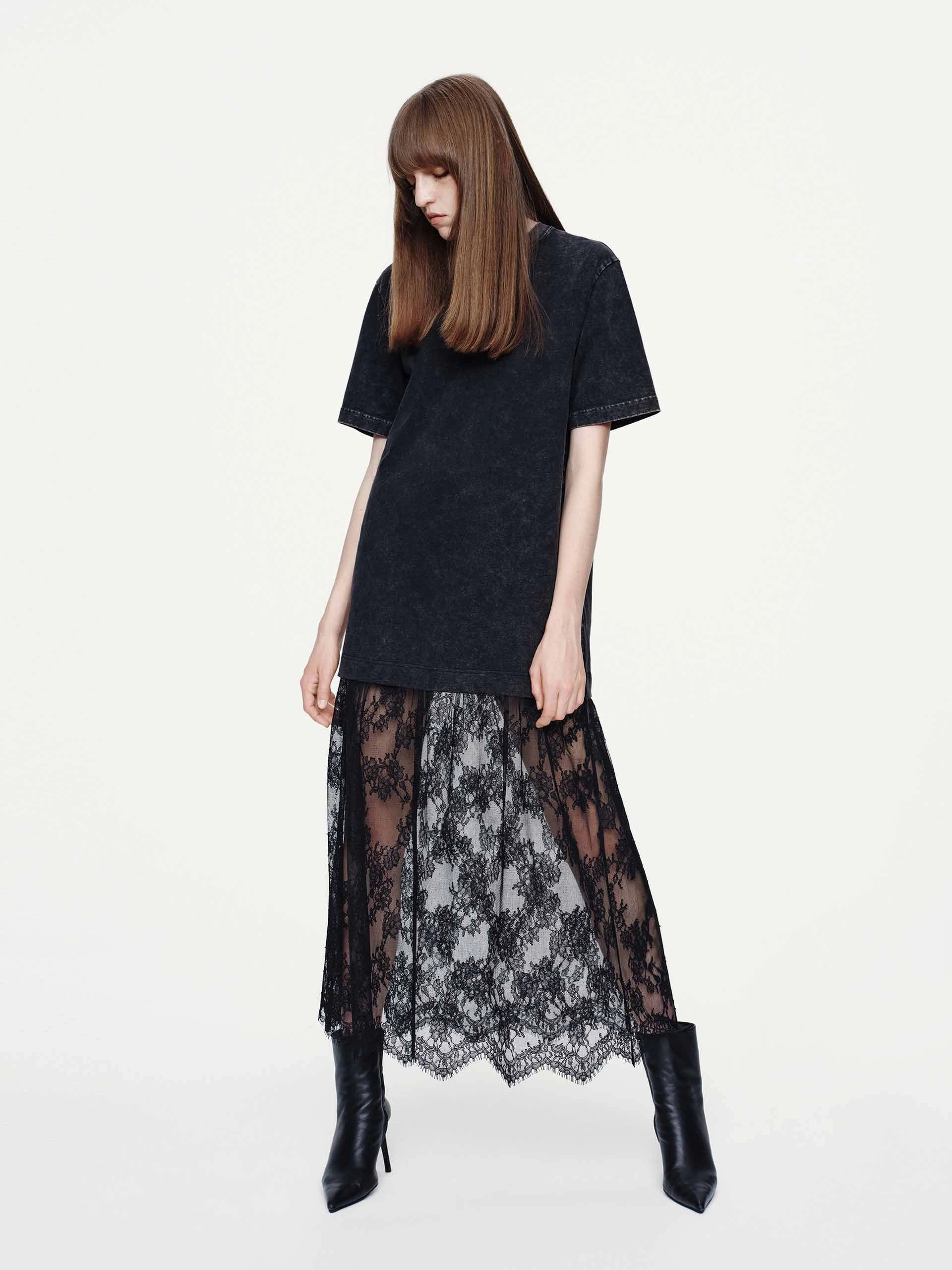 Tulle-paneled T-shirt Dress Trendy Vibe