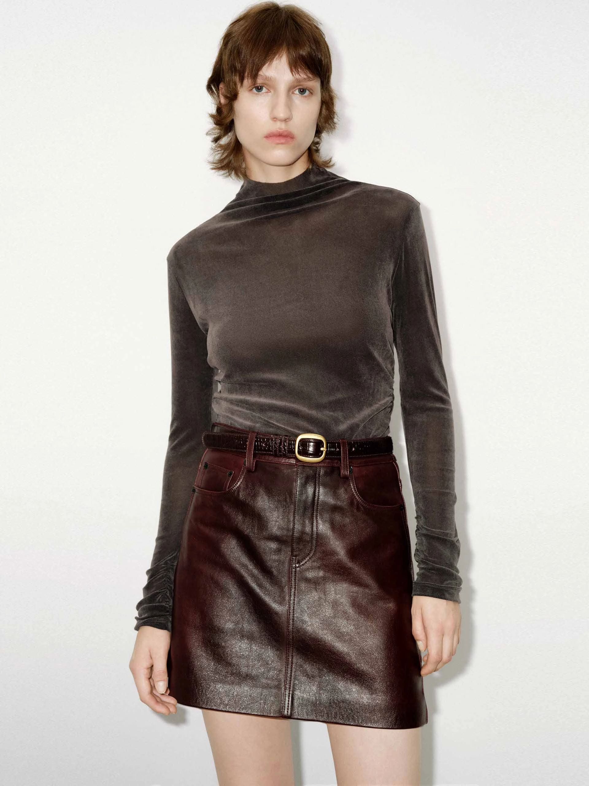 Pleated Sleeve Slim Top Durable Reinforced Hem
