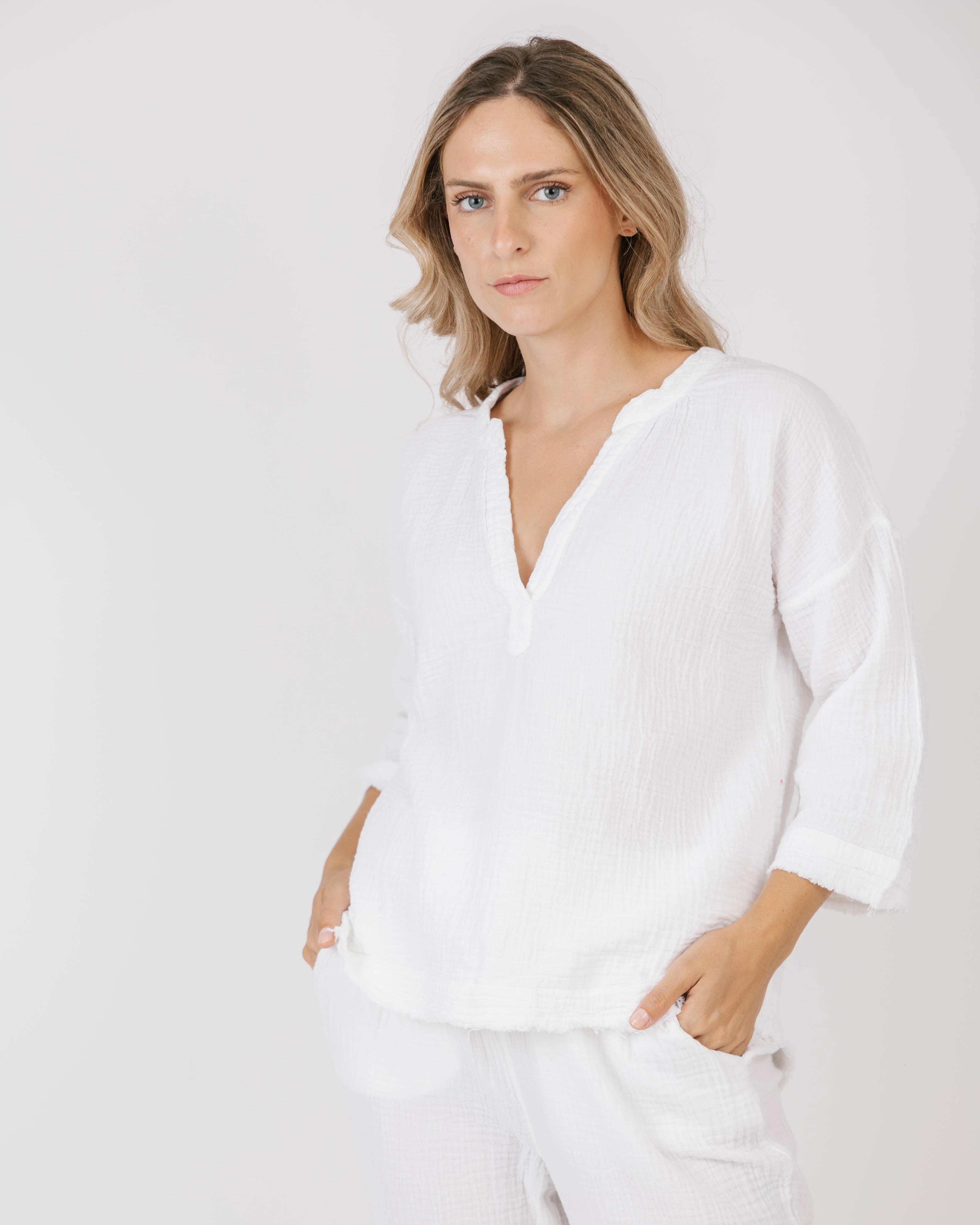 Kelly Top Wrinkle resistant fabric Rolled Hem Finish