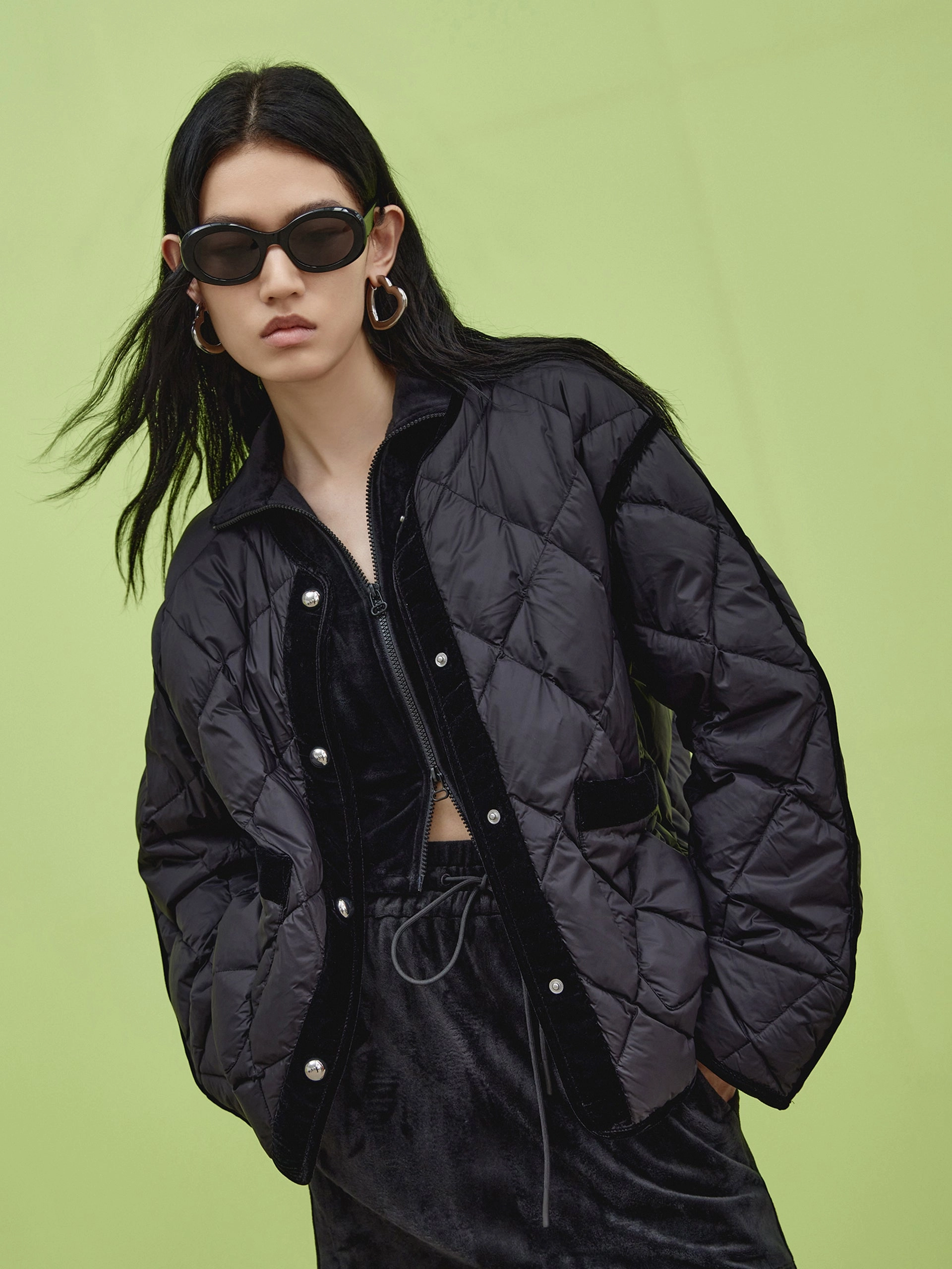 Contrast Light Down Jacket Layered Look