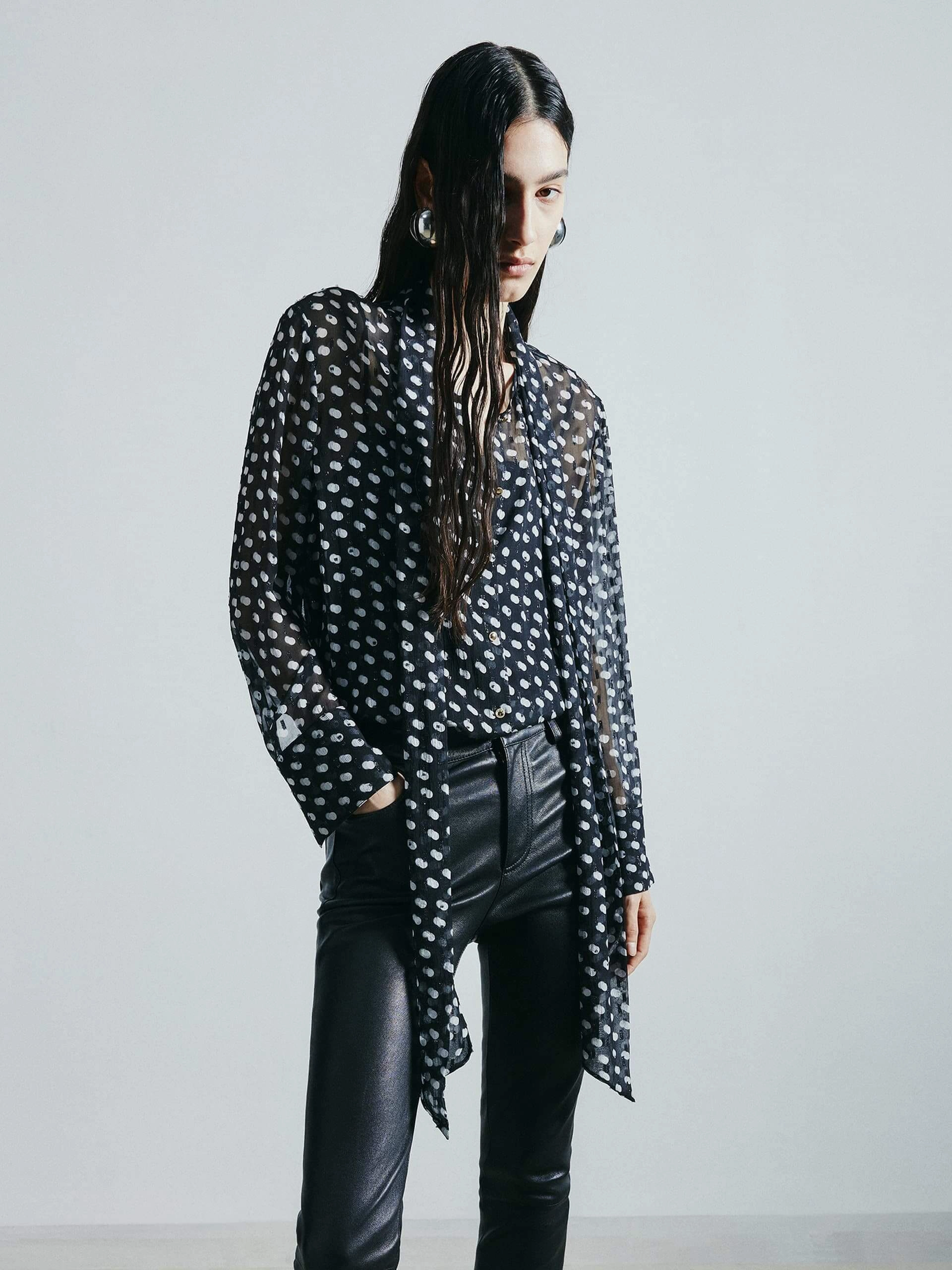 Wear Resistant Edge Polka Dot Silk Shirt