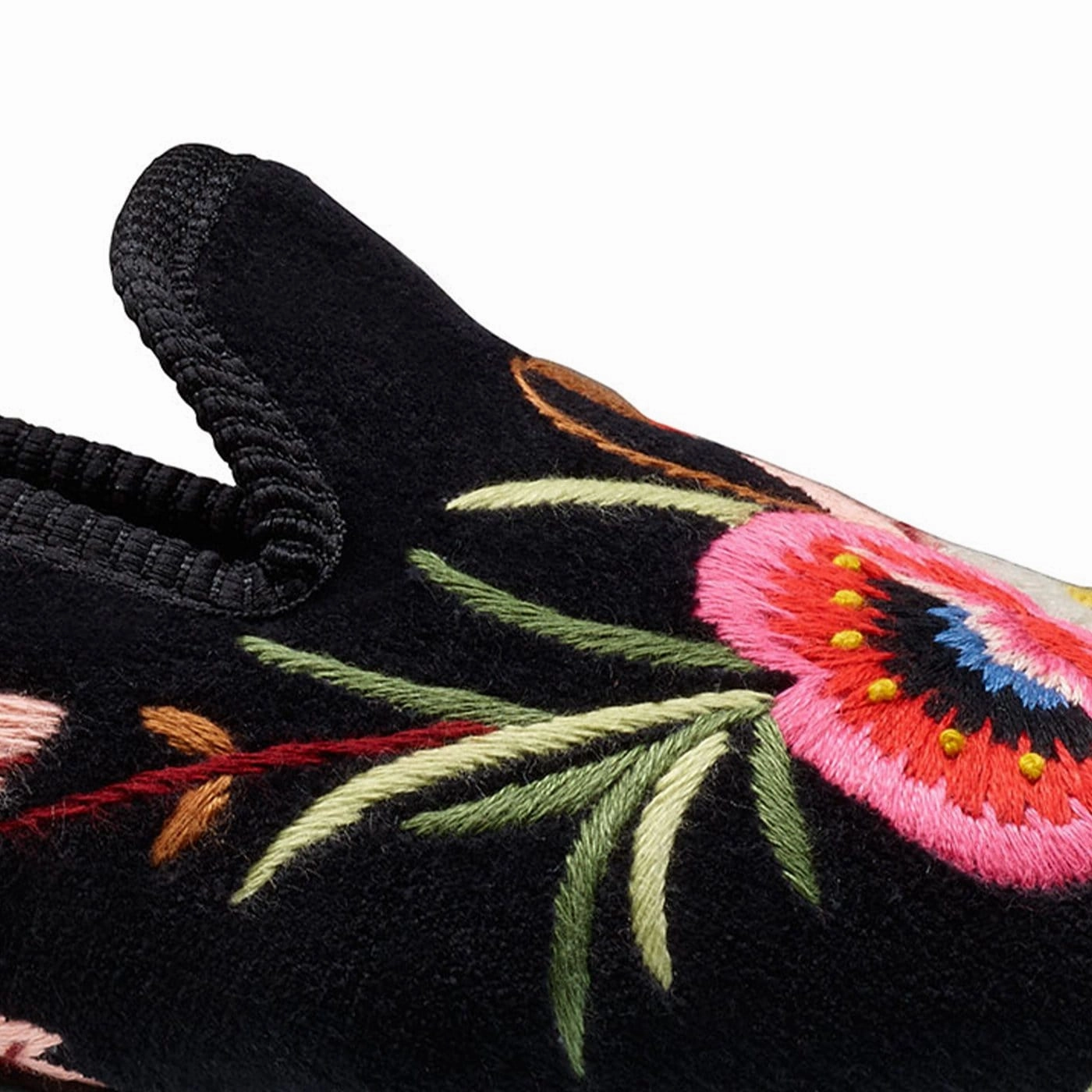 Toe box space Poppies Black Velvet