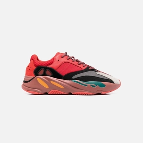 Long-Distance Support Soft Arch Adidas Yeezy Boost 700 'Hi-Res Red'